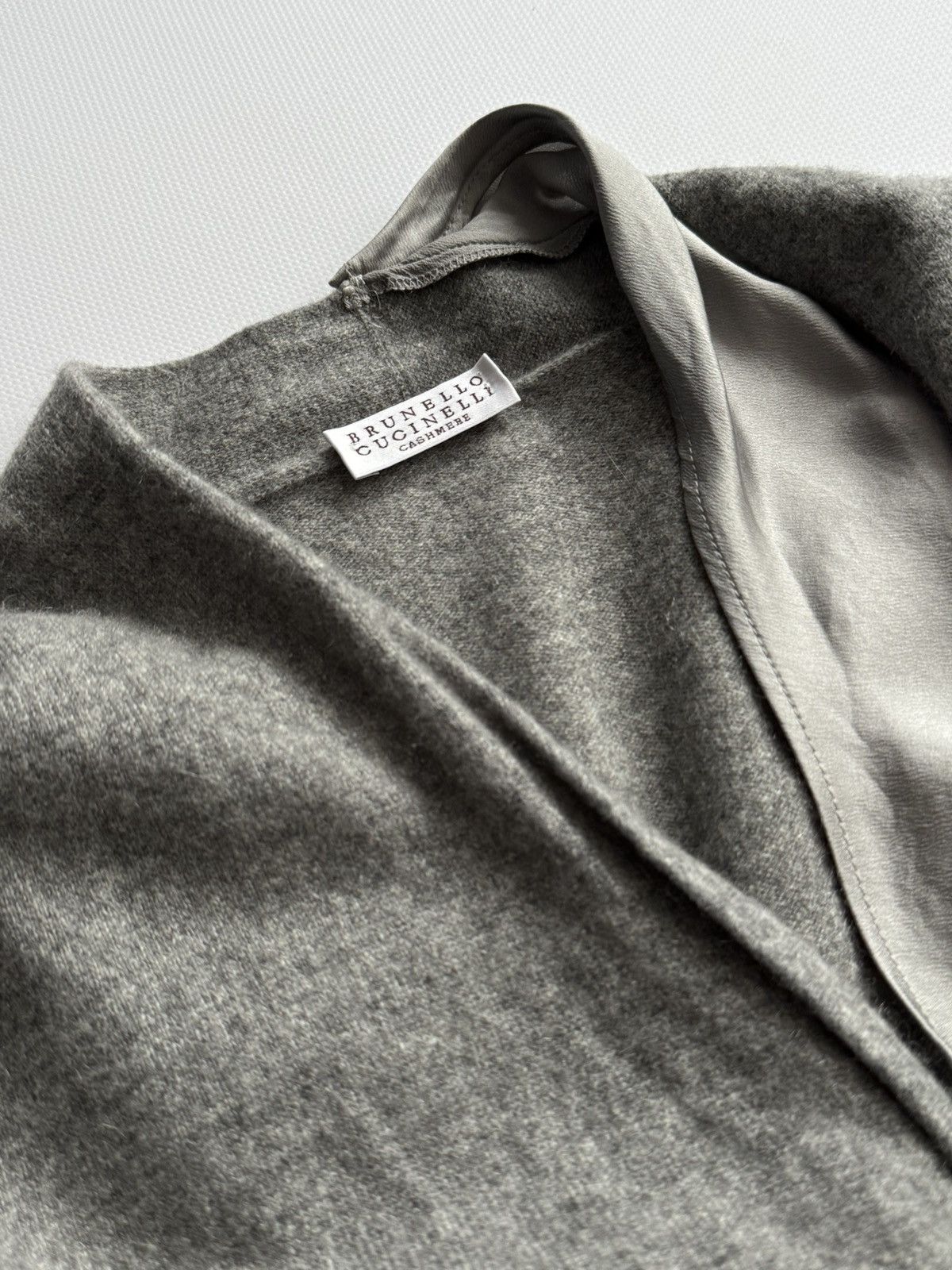 Brunello Cucinelli Brunello Cucinelli Women's Gray Cashmere Cardigan Size S / US 4 / IT 40 - 3 Thumbnail