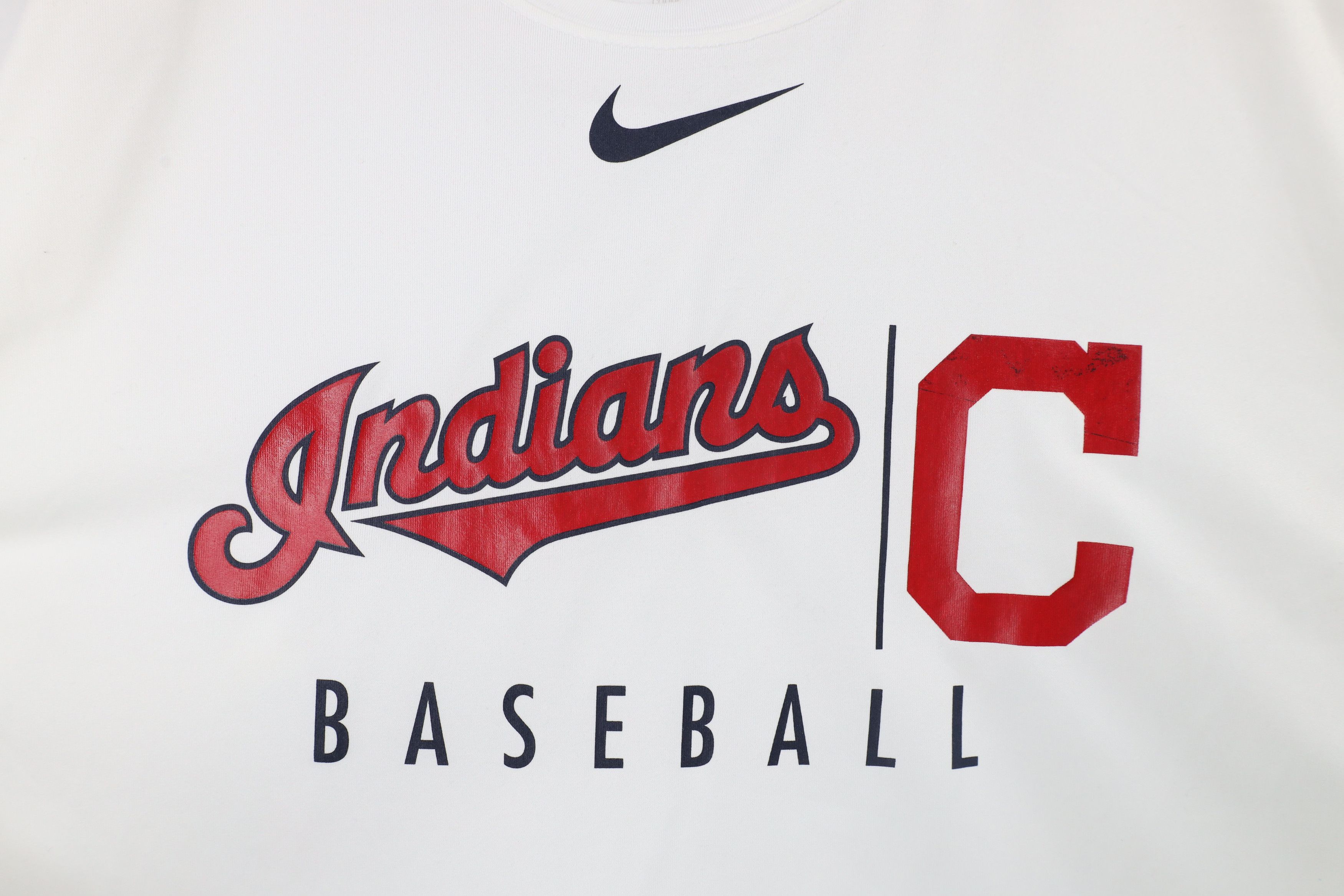 Nike × Vintage Nike Travis Scott Center Swoosh Cleveland Indians T-Shirt Size US XL / EU 56 / 4 - 4 Thumbnail