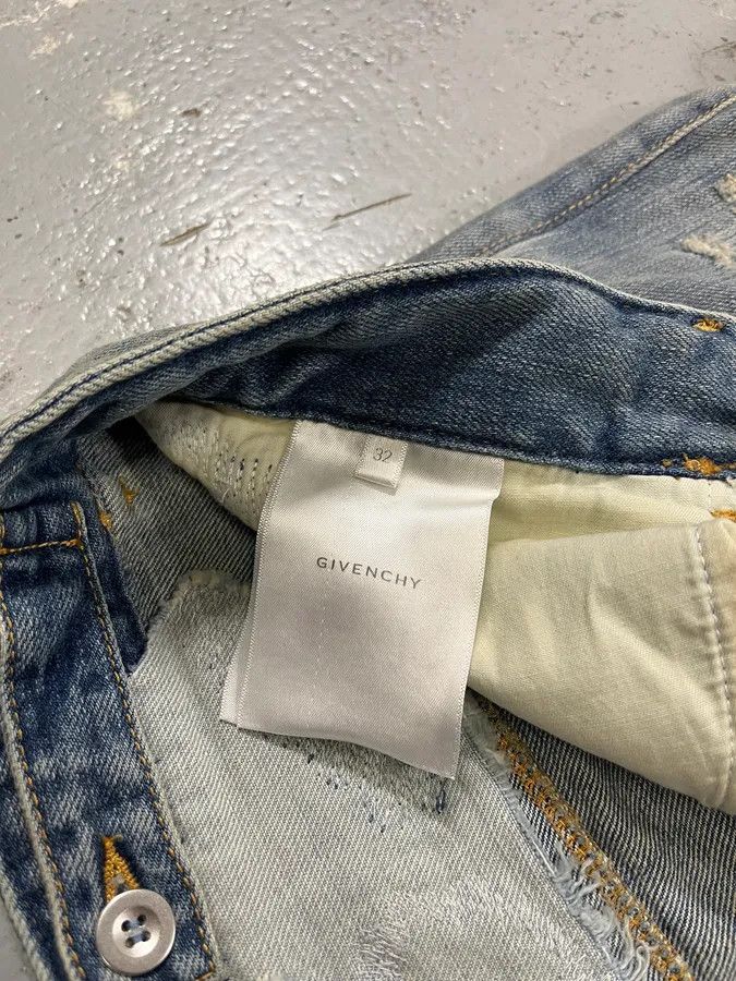 Givenchy Givenchy Boro Distressed Blue Denim Short Size US 33 - 12 Thumbnail