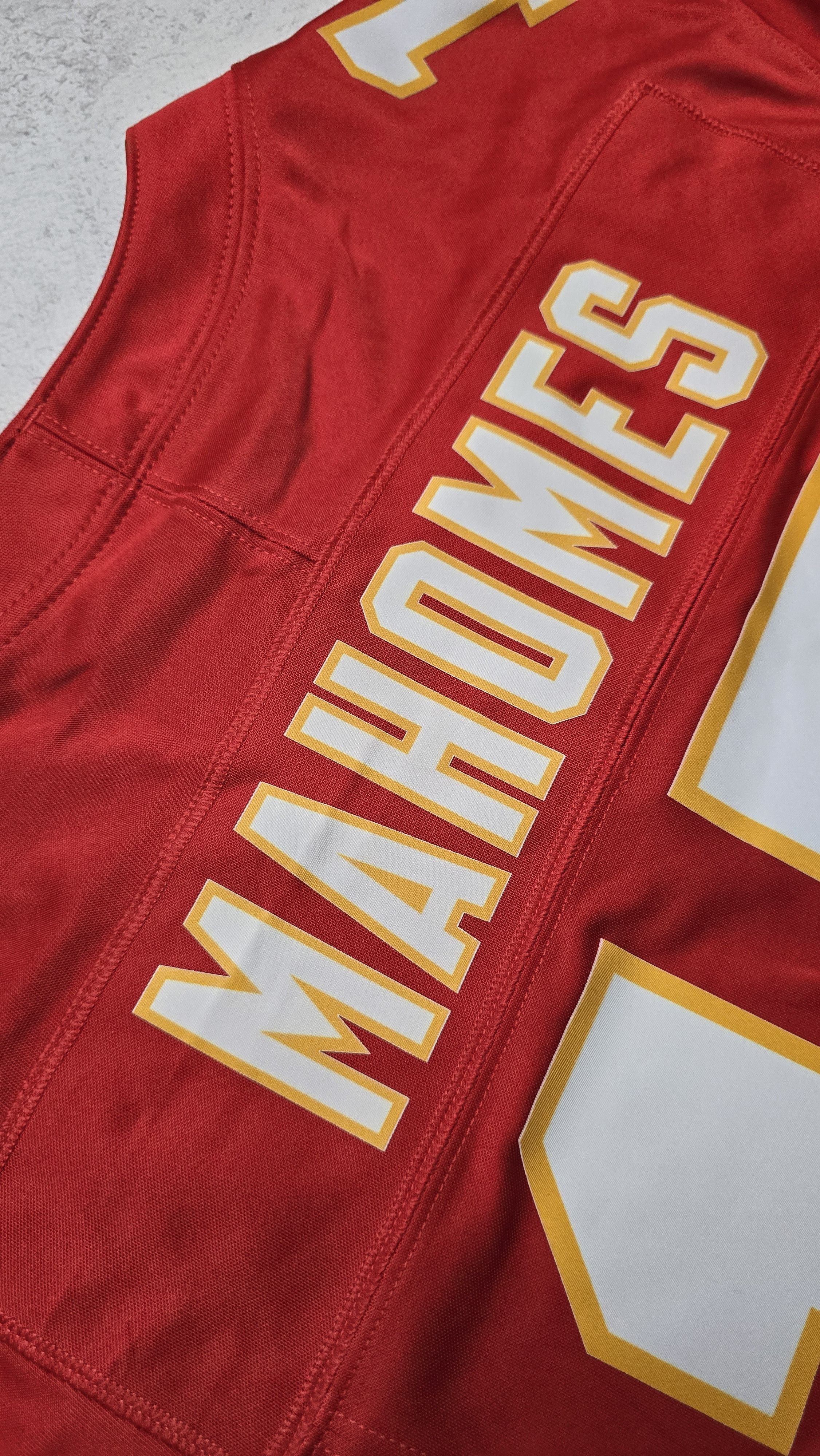Nike Mahomes #15 Kansas City Chiefs Vapor FUSE Limited Jersey Size US XL / EU 56 / 4 - 8 Thumbnail