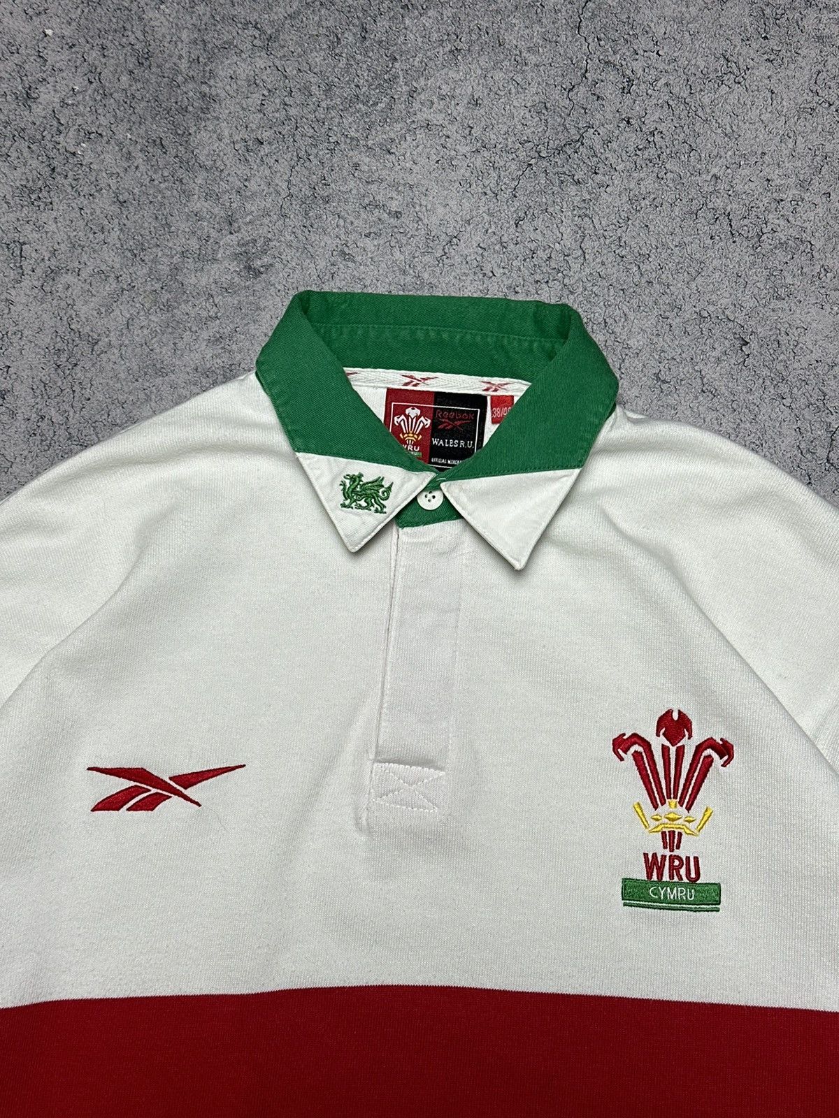 Reebok Vintage Reebok Wales Rugby Long Sleeve Shirt Size US L / EU 52-54 / 3 - 4 Thumbnail