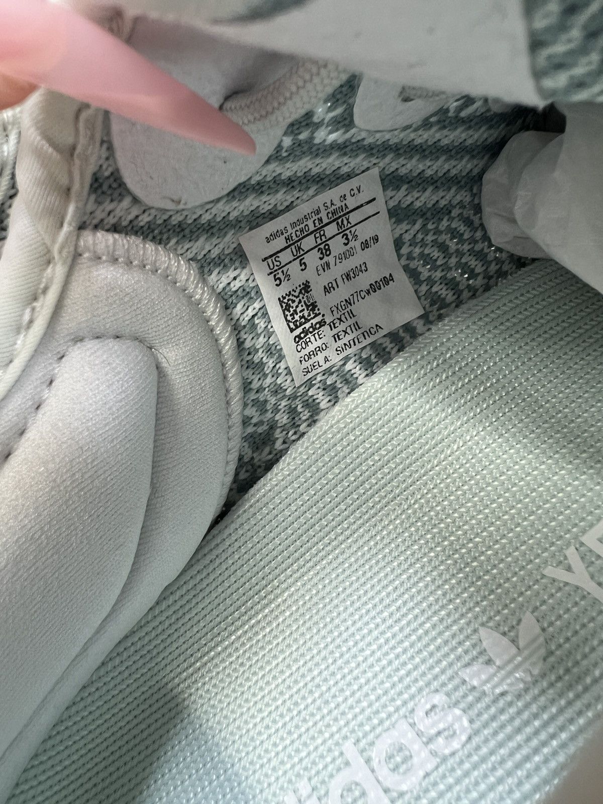 Adidas NEW Adidas Yeezy Boost 350s 350 V2 Cloud White Size US 5.5 / IT 35.5 - 6 Thumbnail