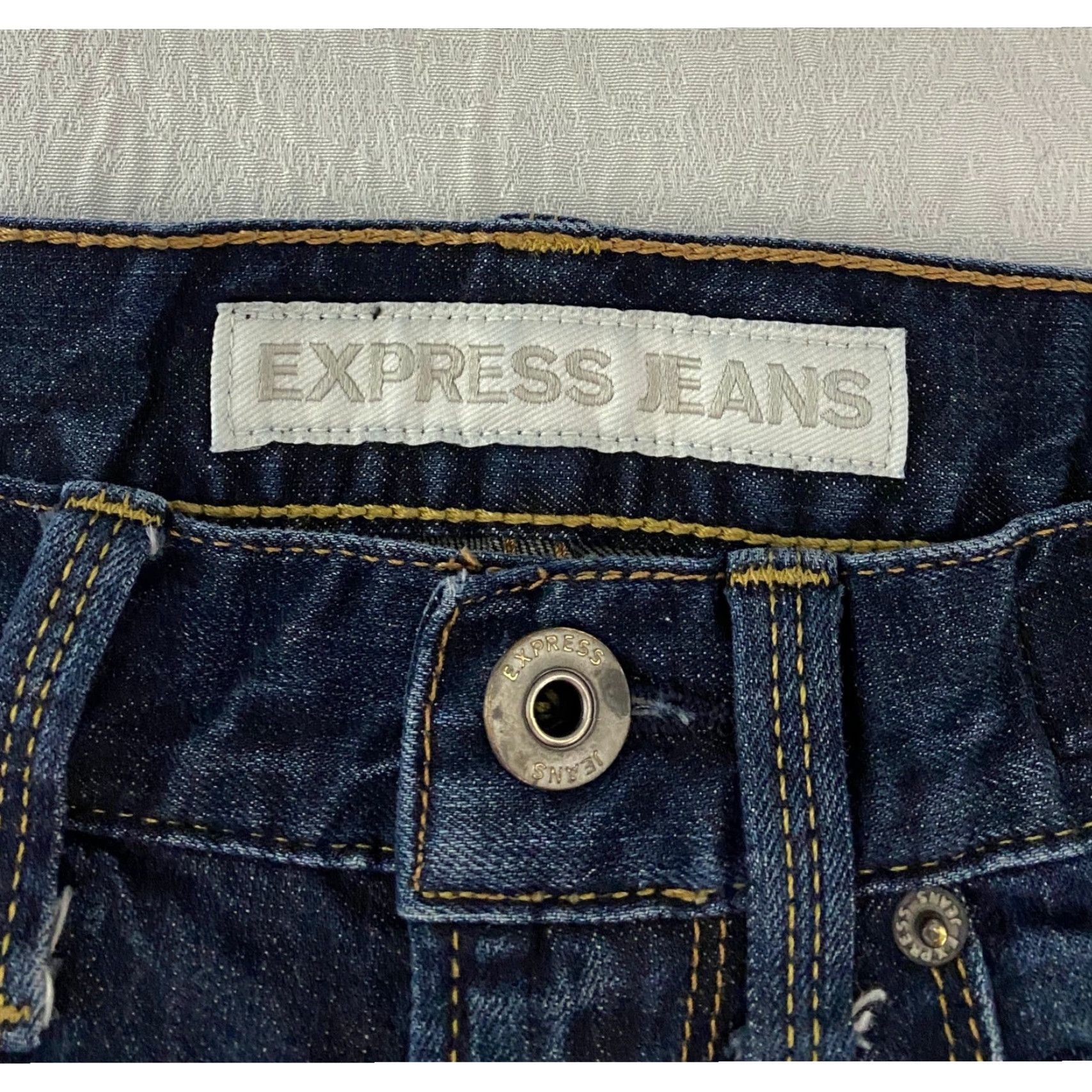 Express VINTAGE is not applicable; use Express Alec Jeans Skinny Men 28x30 Blue Denim Dark Wash Stretch 5-Pocket City Modern Fashion Jeans Mens Size US 28 / EU 44 - 3 Thumbnail