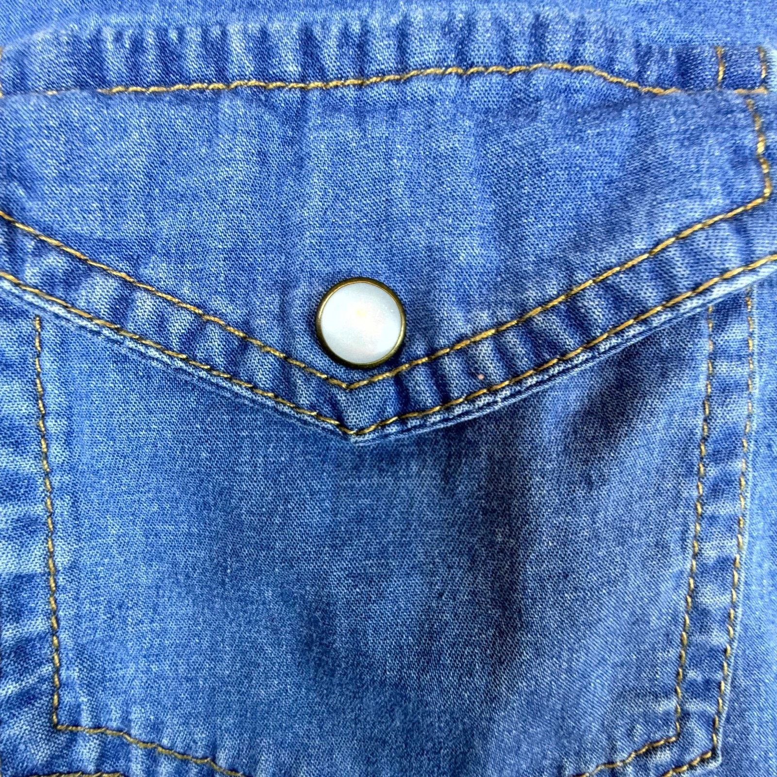 Coldwater Creek Coldwater Creek Denim Shirt Blue Western Cowgirl Pearl Snap Size L / US 10 / IT 46 - 3 Thumbnail