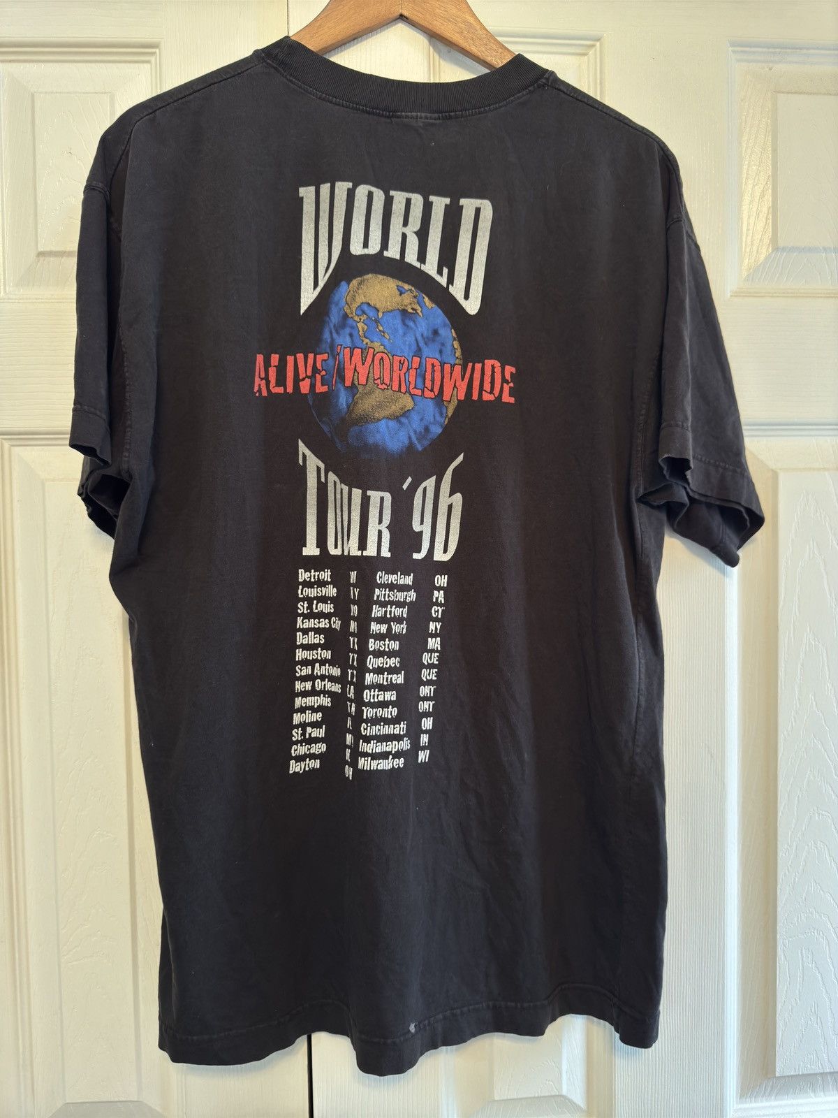 KISS × Vintage Vintage kiss world tour 1996 shirt Size US XL / EU 56 / 4 - 2 Thumbnail