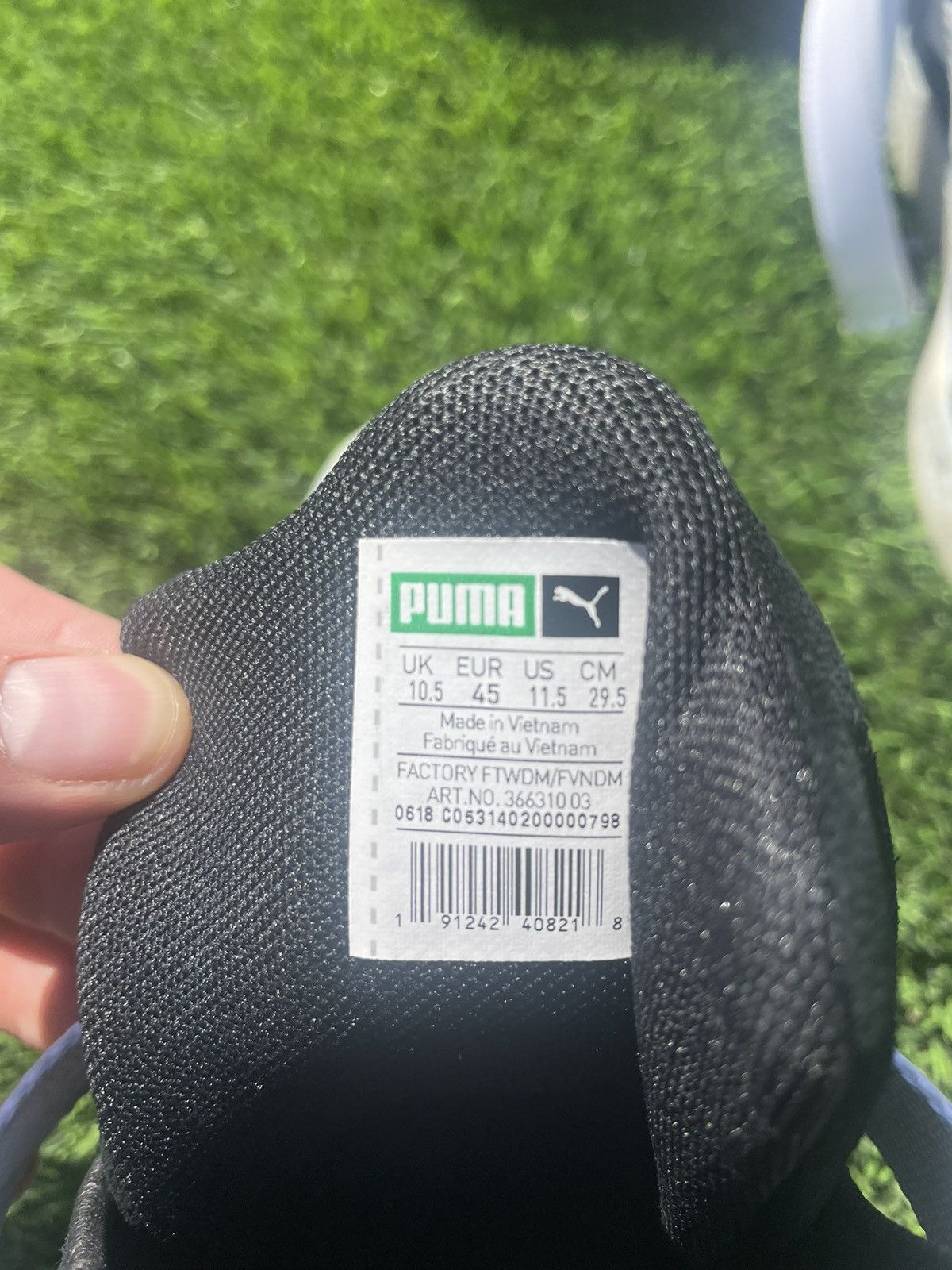 Puma × The Weeknd PUMA The Weeknd x XO Suede Classic '50th Anniversary Size US 11.5 / EU 44-45 - 7 Thumbnail
