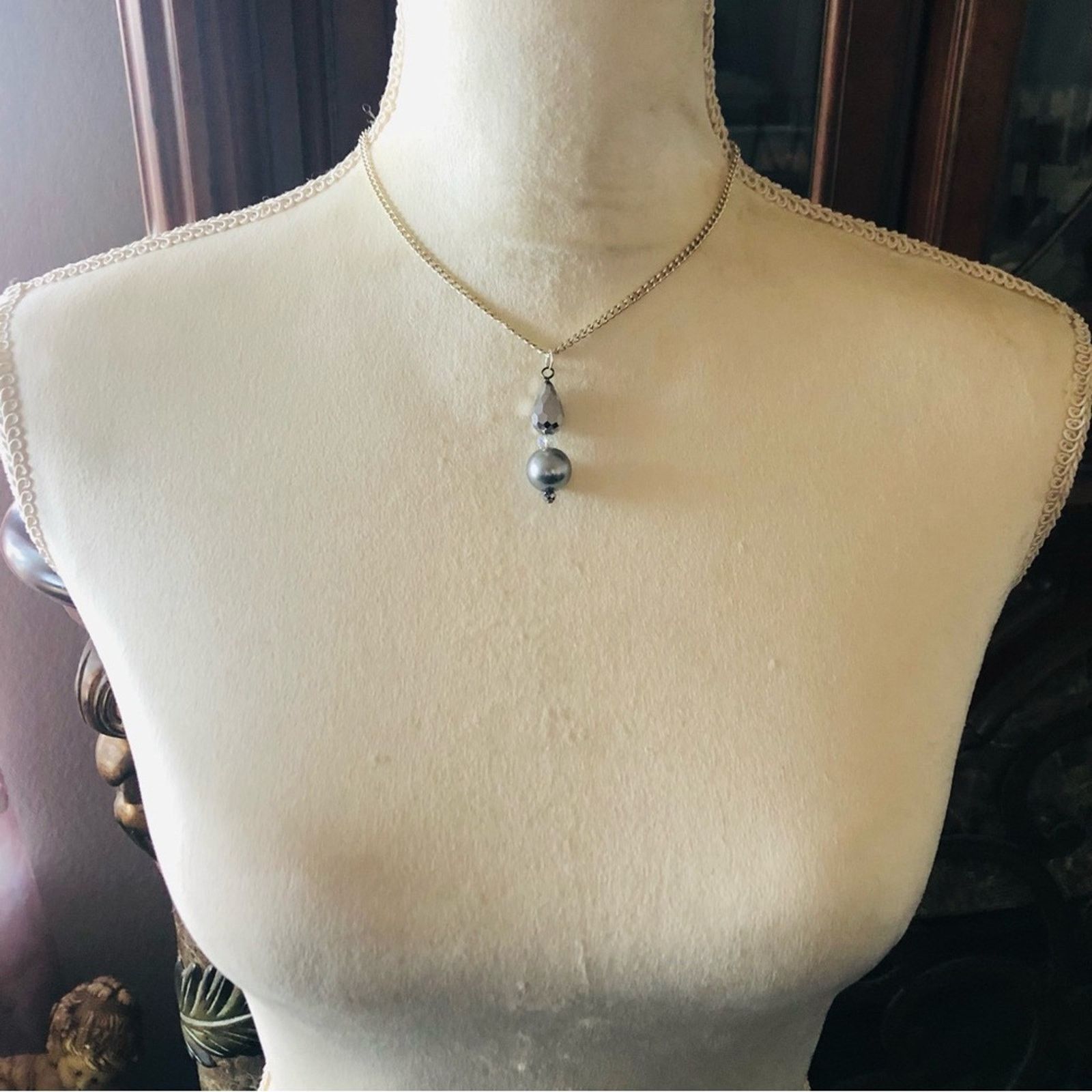 Handmade Handcrafted faceted glass crystal and pearl drop necklace Size ONE SIZE - 5 Thumbnail