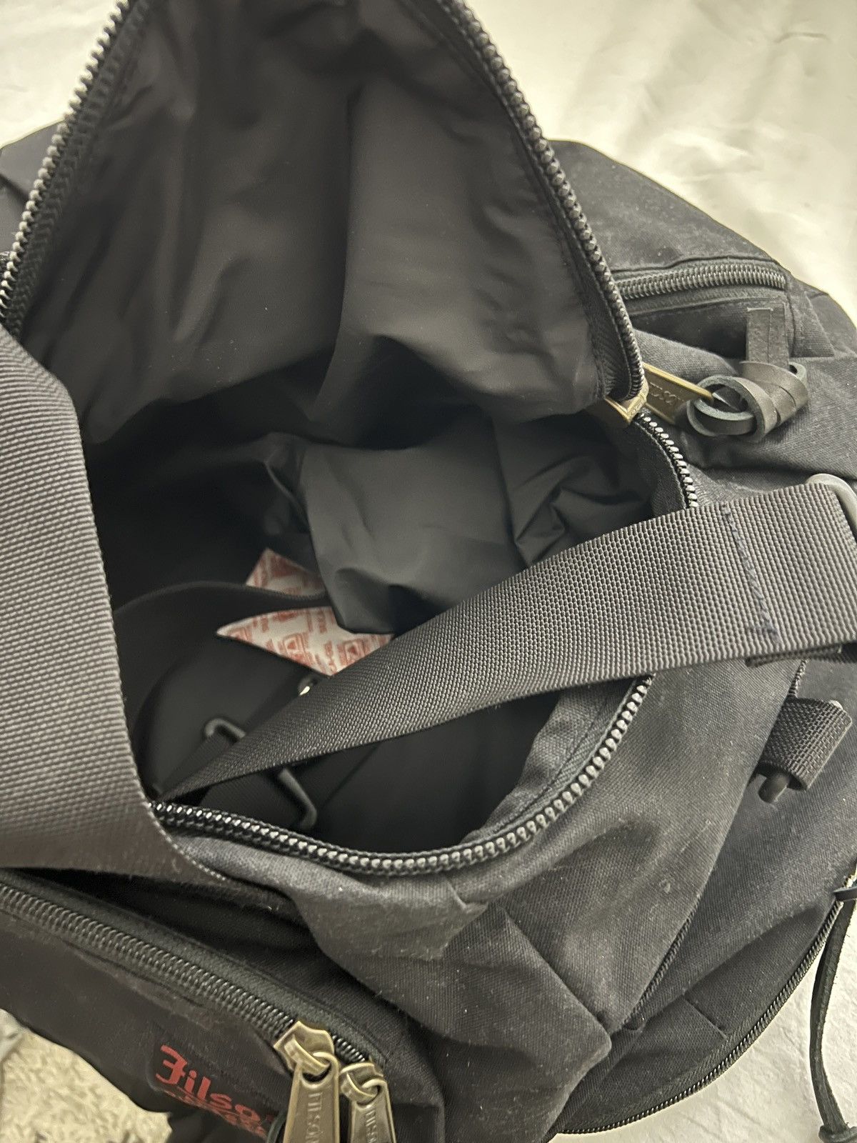 Filson NEW Filson 2-in-1 Duffle Backpack Convertible Travel Bag Size ONE SIZE - 4 Thumbnail