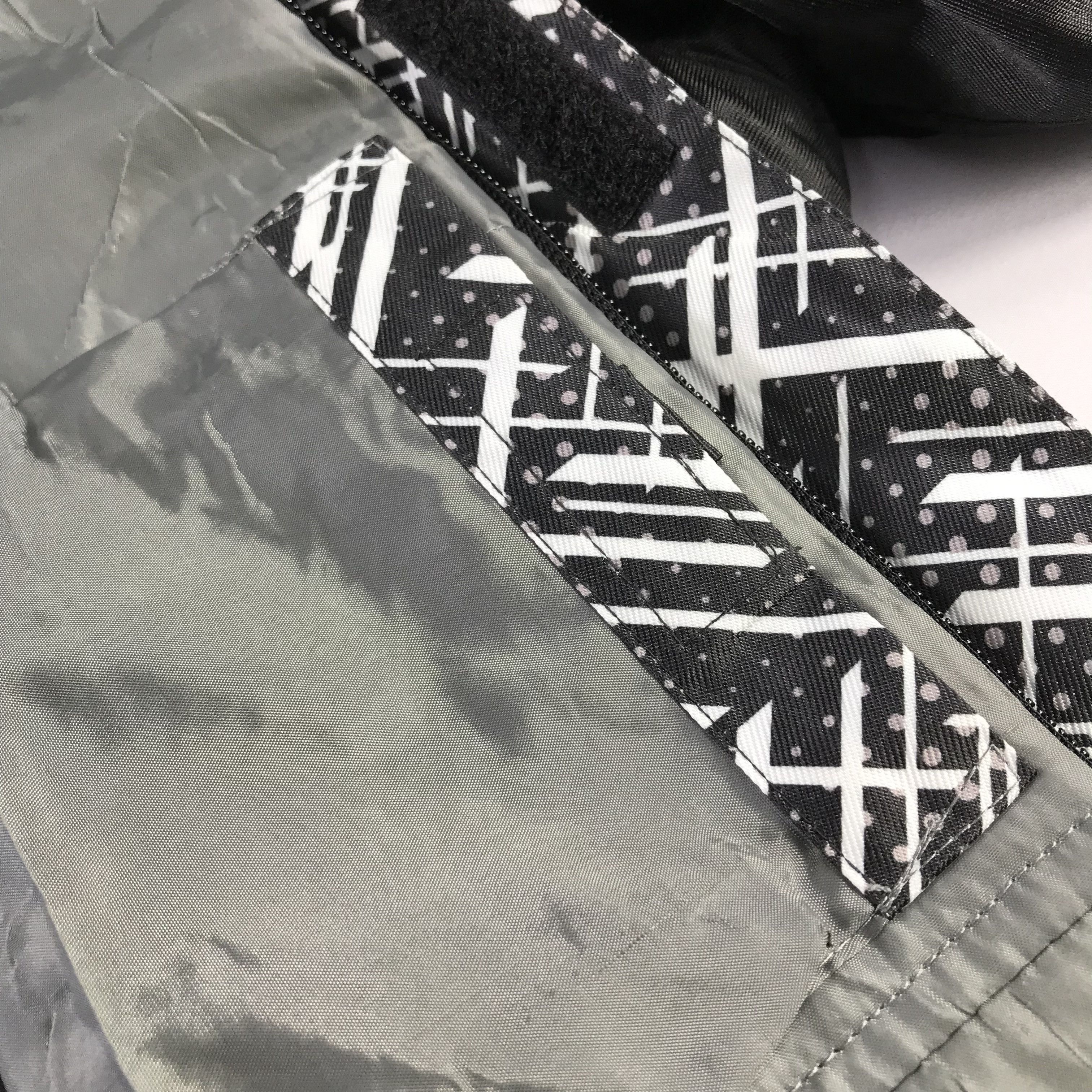 Japanese Brand Japanese Brand Windbreaker Hooded Full-Zip Snowboard Jacket Size US L / EU 52-54 / 3 - 12 Thumbnail