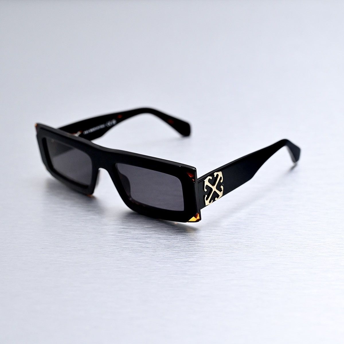 Off-White OFF WHITE LAUREL SUNGLASSES Size ONE SIZE - 1 Thumbnail