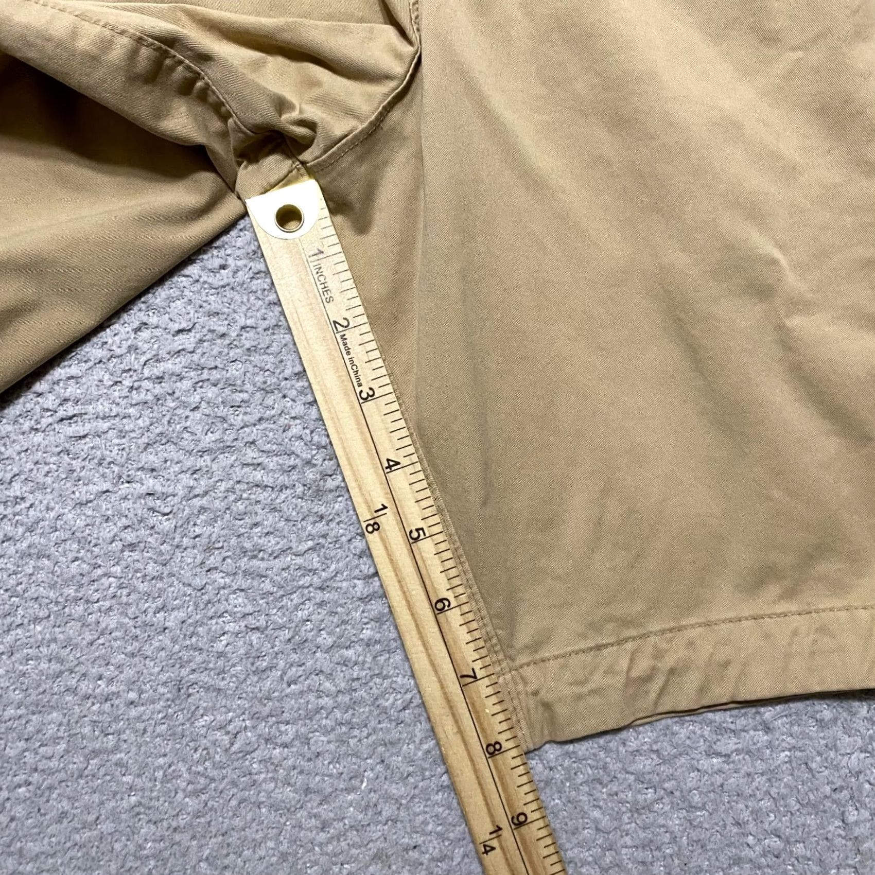 Abercrombie & Fitch Abercrombie & Fitch Shorts Mens sz 28 Beige Chino Inseam 8" Mid Rise Pockets Size US 28 / EU 44 - 5 Thumbnail