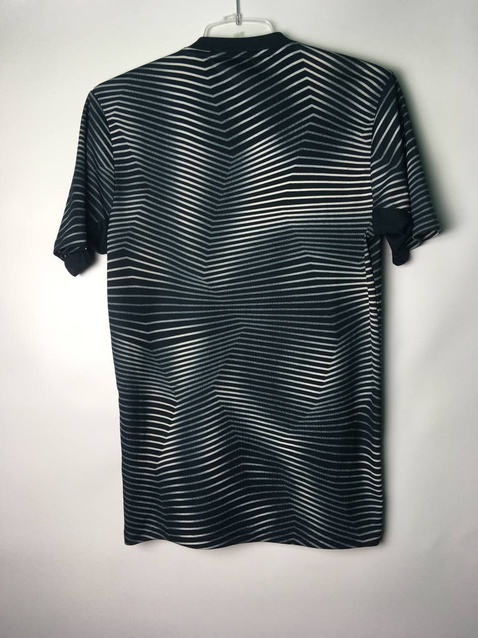 Adidas Adidas Soccer Real Madrid Pre Match Training Jersey Size US XS / EU 42 / 0 - 2 Thumbnail
