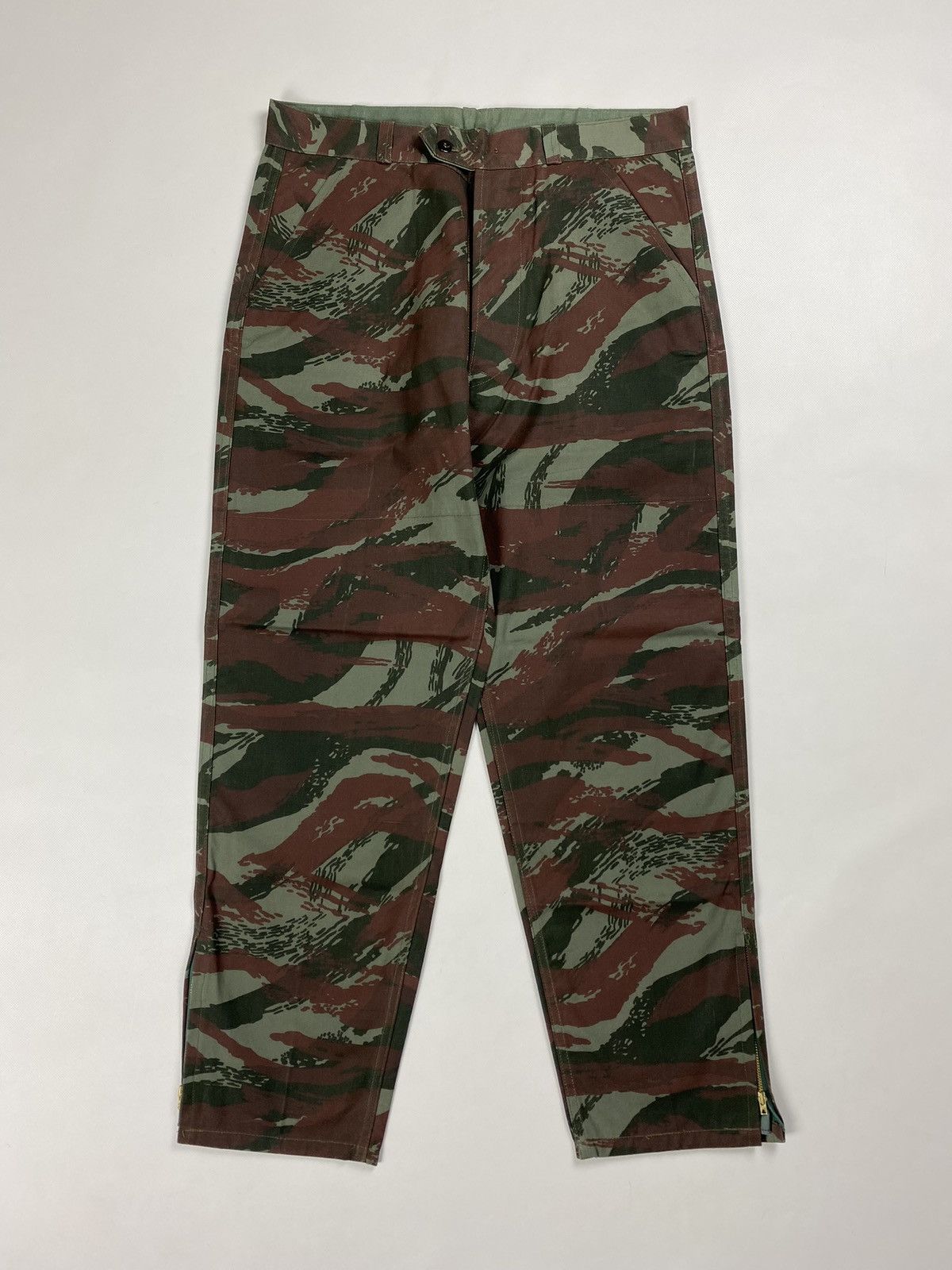 Vintage Vintage men’s Ailee Zipper Camo Hunting Pants Trousers Size US 31 - 1 Thumbnail