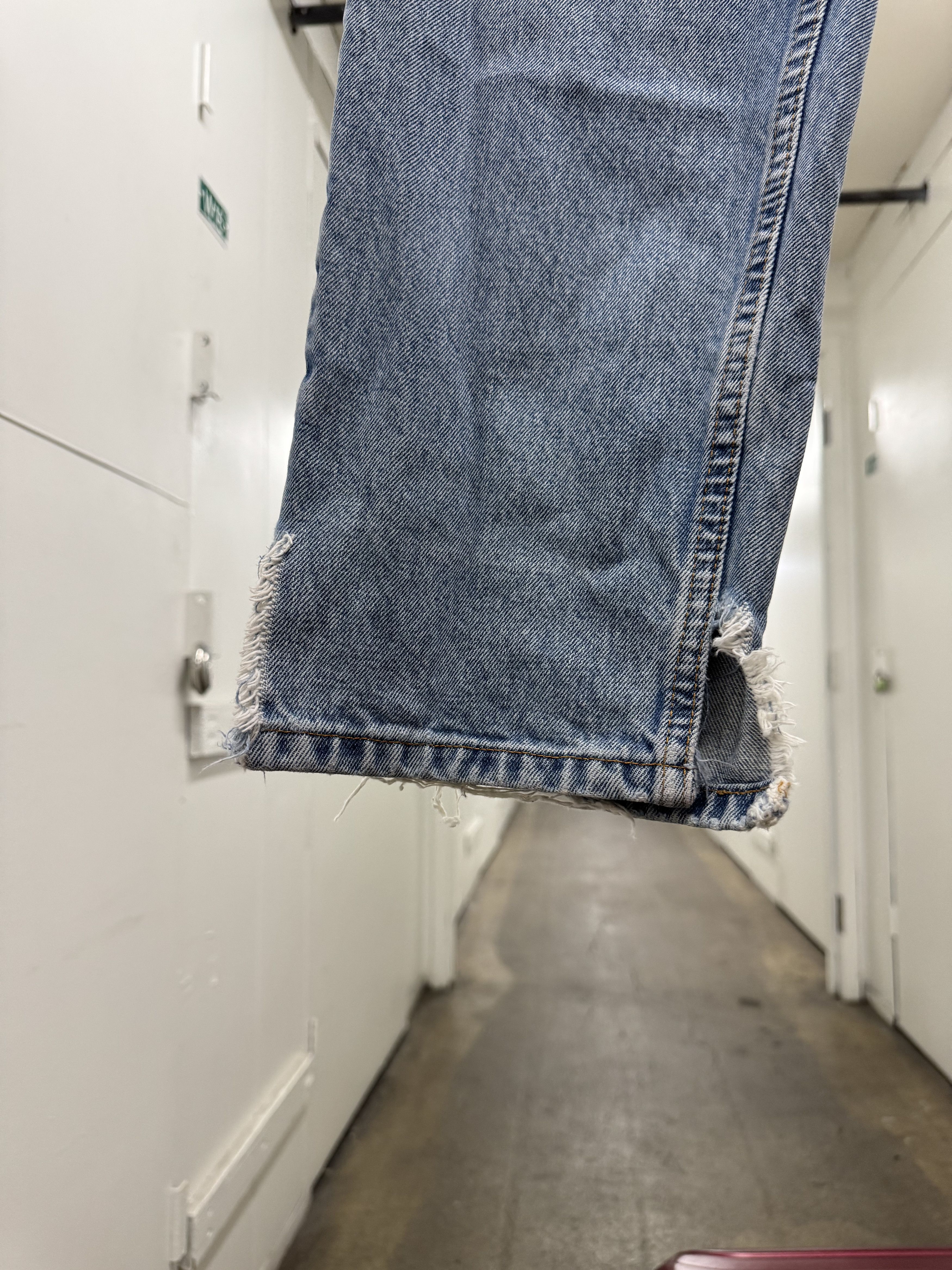 Levi's Levi's 560 Vintage Relaxed Tapered Distressed Faded Jeans Size US 32 / EU 48 - 2 Thumbnail