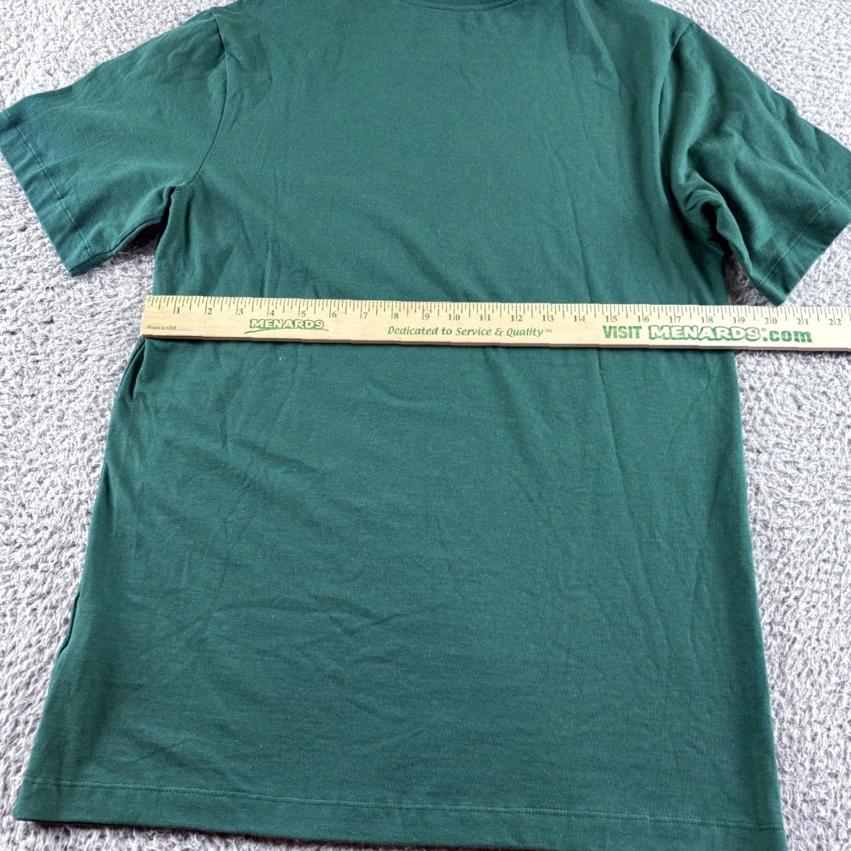 Nike Nike T Shirt Mens S Green Happy Holidays Christmas Tree Graphic Print Tee Size US S / EU 44-46 / 1 - 5 Thumbnail