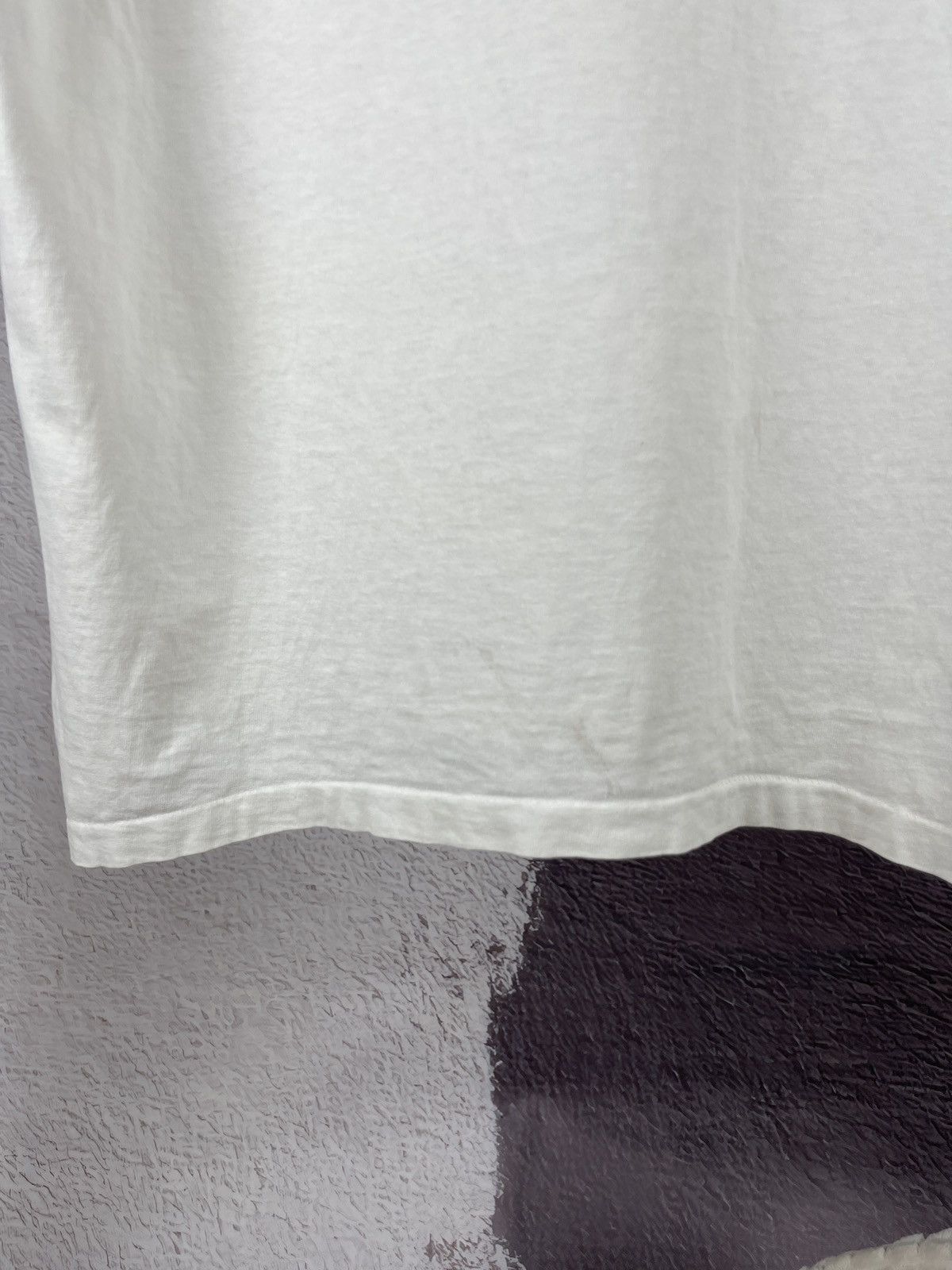 Japanese Brand 90’s Estée Lauder “Red Hot and Blue!” Tee shirt used Size US L / EU 52-54 / 3 - 19 Thumbnail