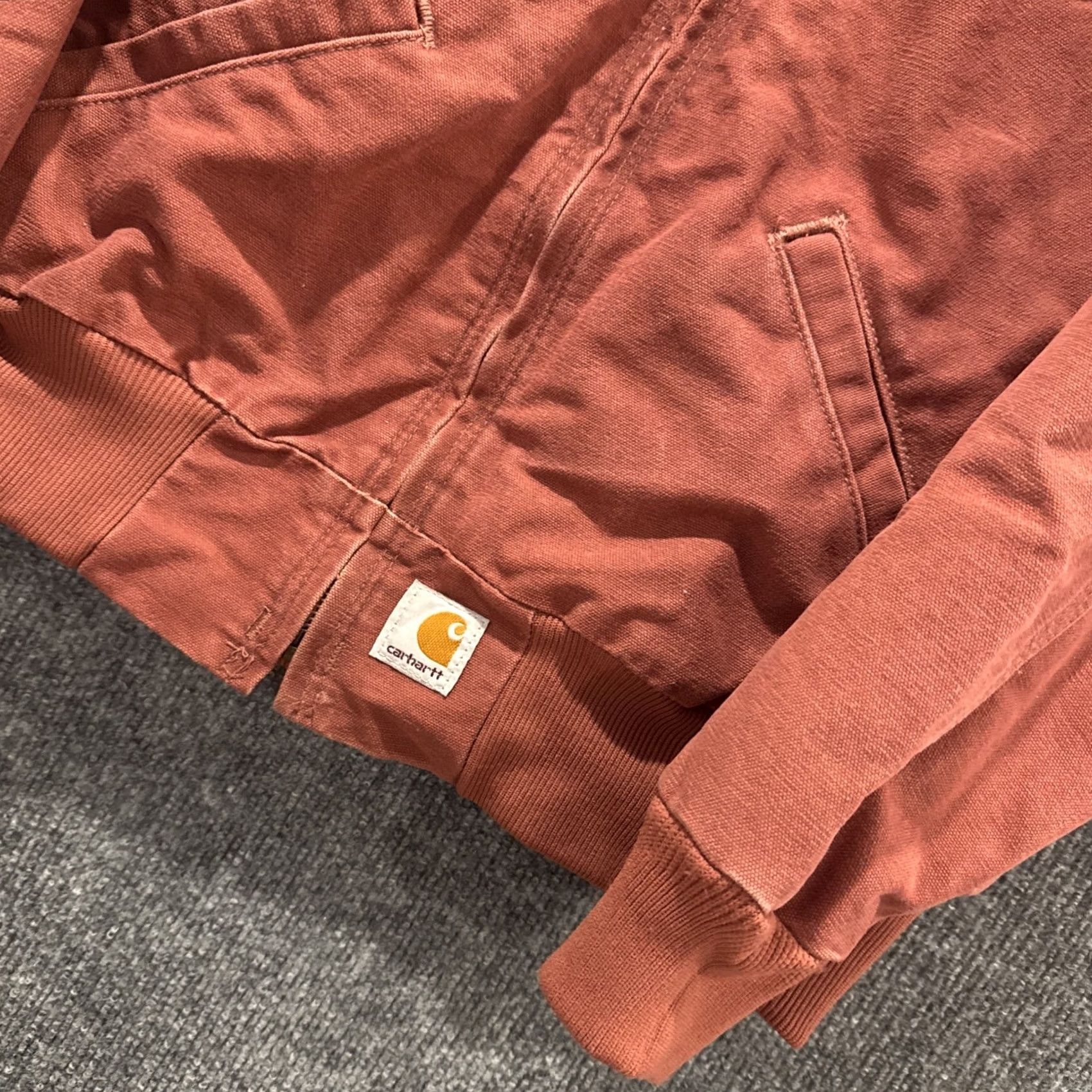 Carhartt VINTAGE Carhartt Women's Workwear Jacket WJ014 VRS Size L Pink Bomber Jacket Y2K RARE HTF Size L / US 10 / IT 46 - 2 Thumbnail