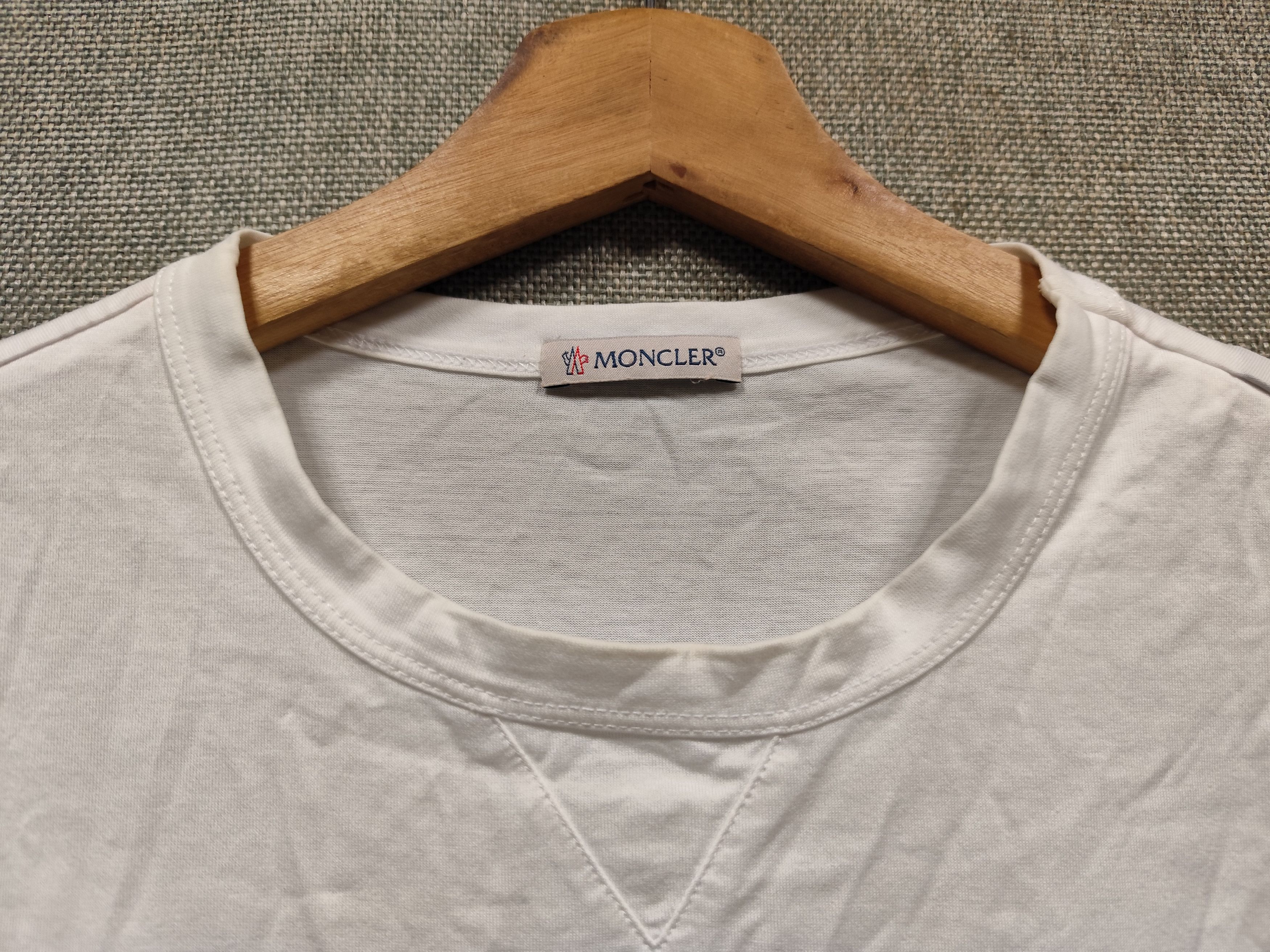 Moncler Moncler Maglia Logo T-shirt Size S / US 4 / IT 40 - 3 Thumbnail
