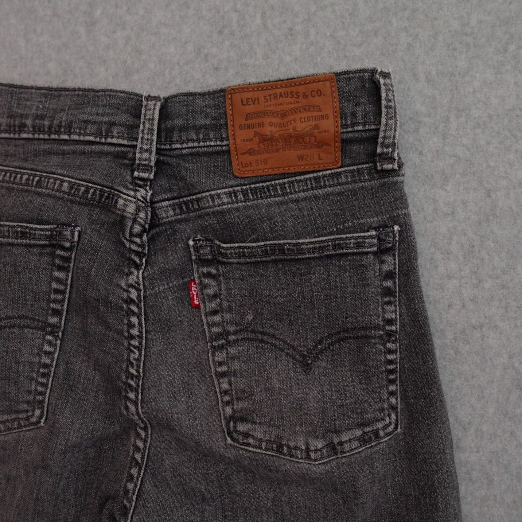 Levi's LEVI'S 510 Jeans Skinny 28 Gray Mens Adult Denim Regular Inseam 30 MEASUREMENTS PROVIDED IN PICTURES Size US 28 / EU 44 - 4 Thumbnail
