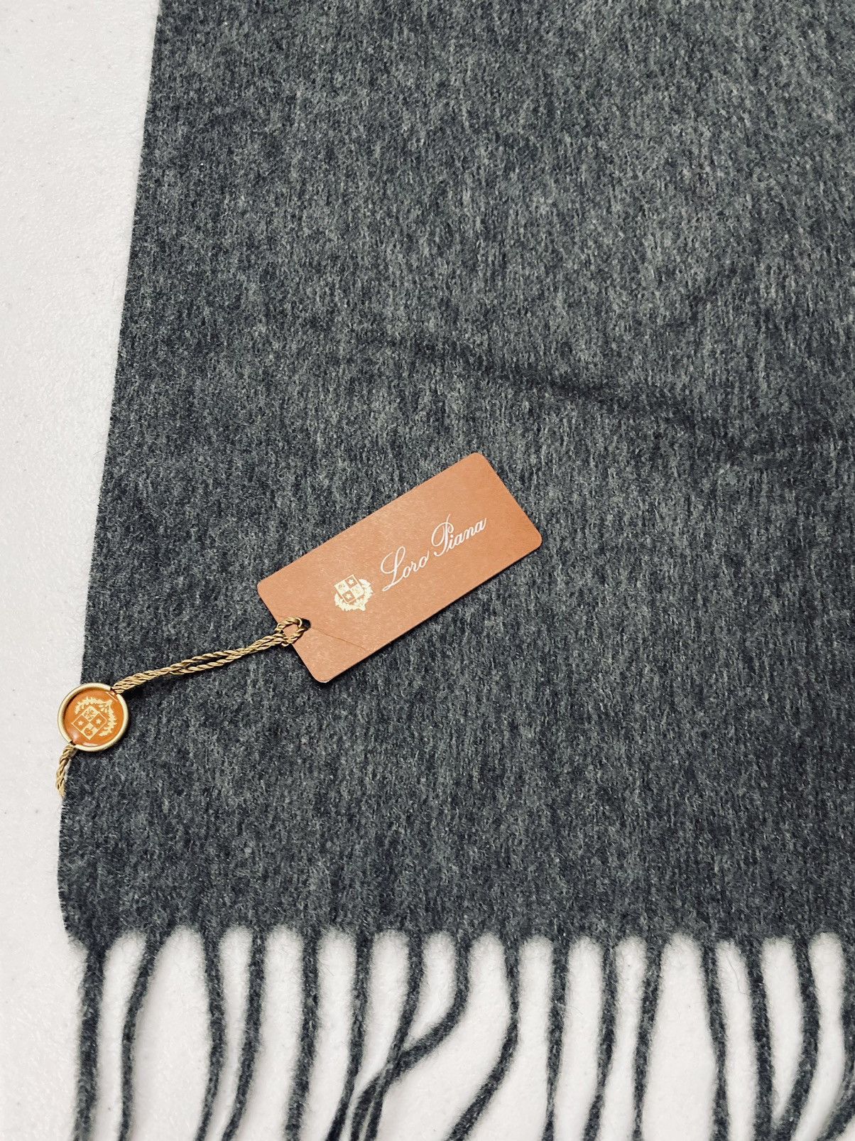 Loro Piana Loro Piana Charcoal Grey Cashmere Unita Scarf Unisex NWT Size ONE SIZE - 7 Thumbnail