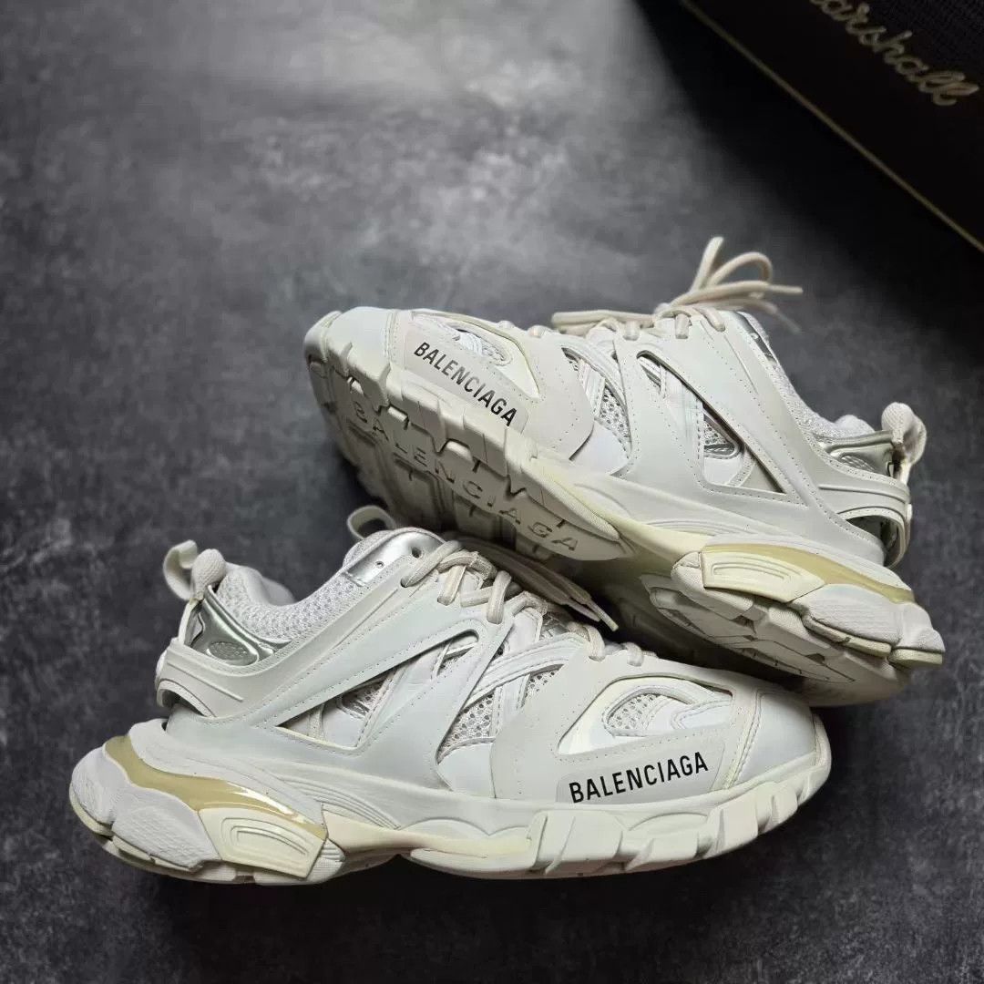 Balenciaga Balenciaga White Lowtop Sneakers 36 Men Size US 5 / EU 37 - 1 Thumbnail
