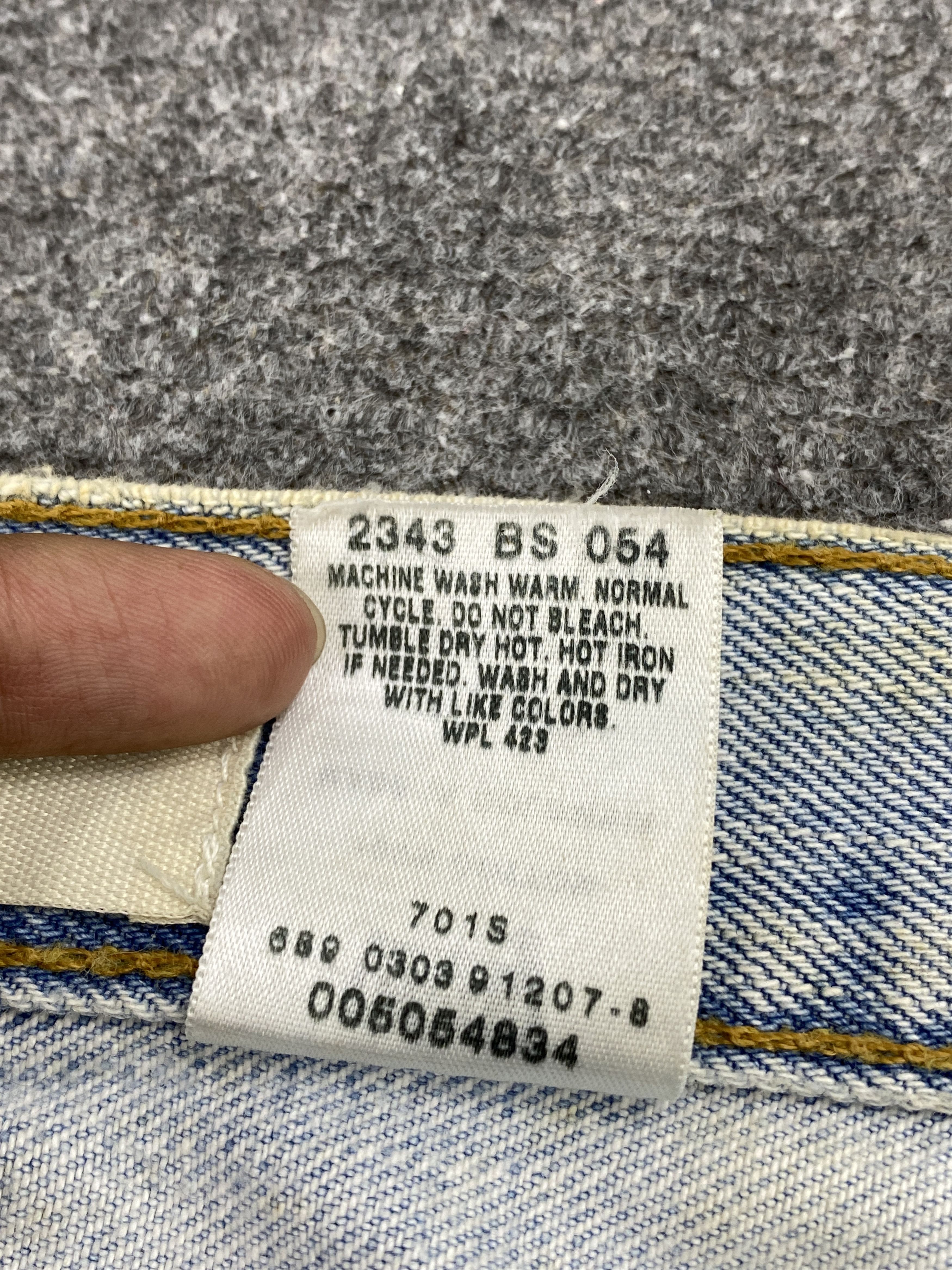 Levi's × Vintage Light Washed Vintage Levis 505 Straight Fit Denim Jeans Size US 40 / EU 56 - 8 Thumbnail