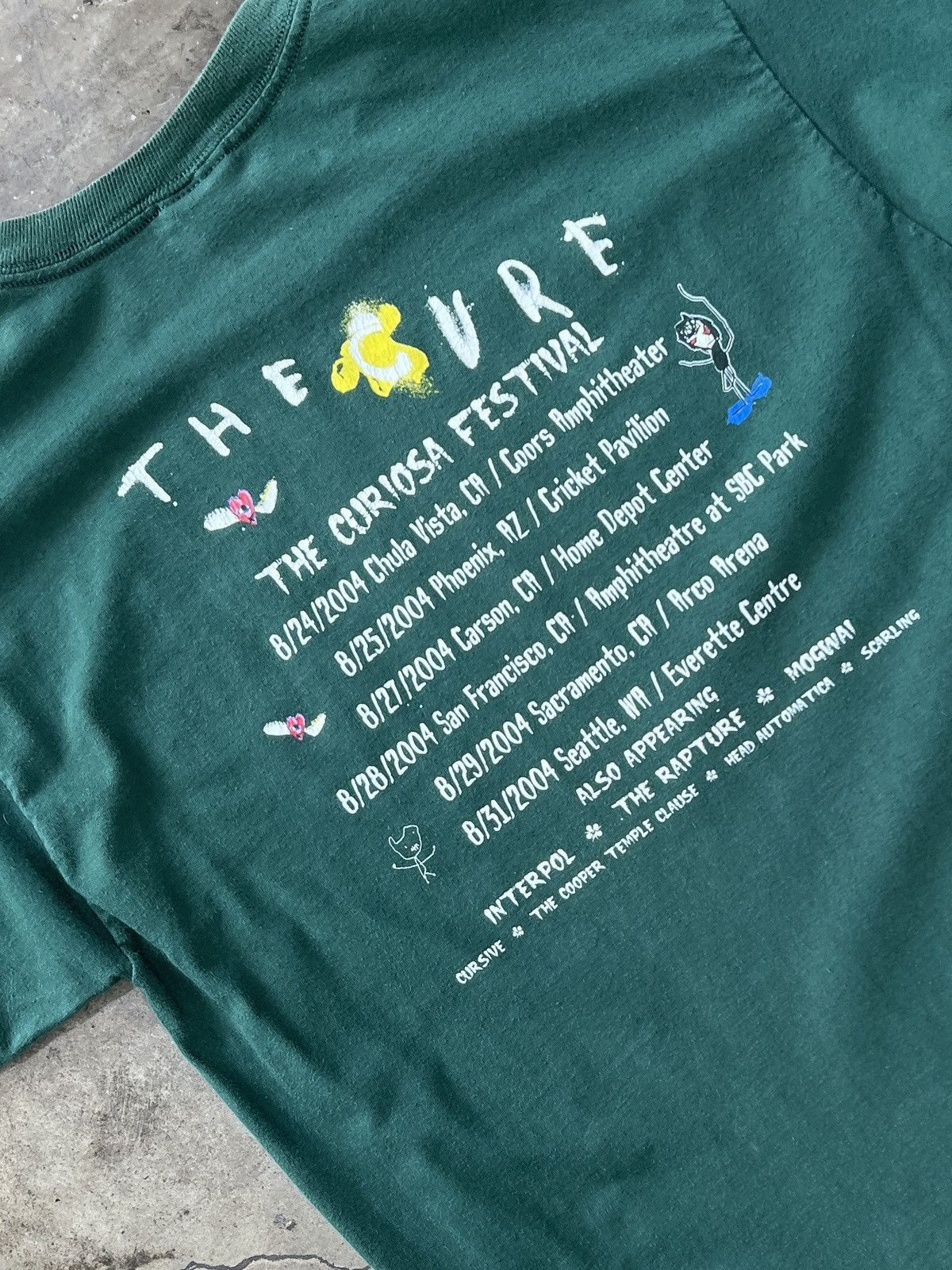 Band Tees Vintage 2004 The Cure Curiosa Festival Tee Medium Size US M / EU 48-50 / 2 - 5 Thumbnail