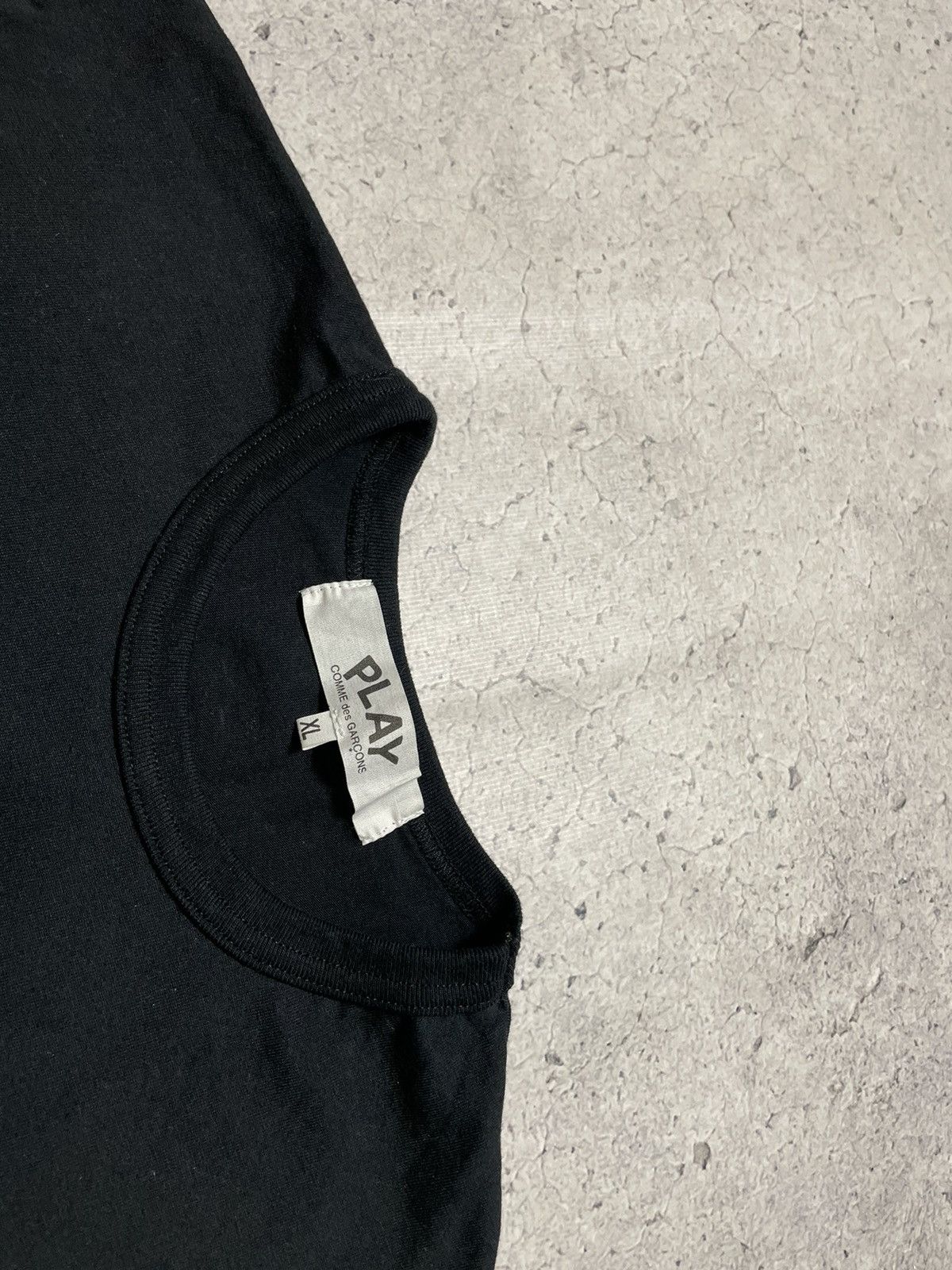 CDG by Comme des Garcons Vintage Luxury T-Shirt Play Comme Des Garcons Black Size US L / EU 52-54 / 3 - 6 Thumbnail
