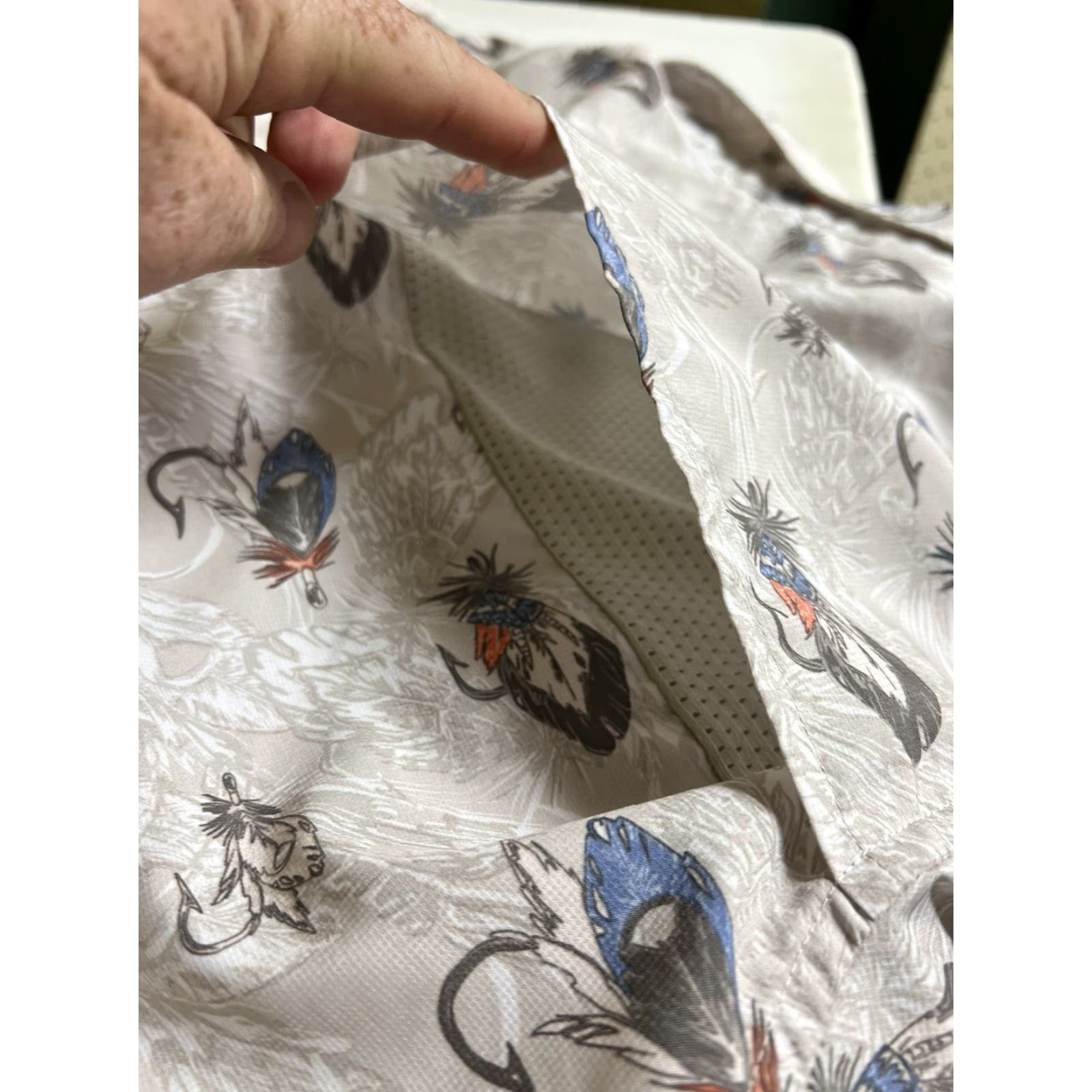 Chaps Chaps Mens 2XL Button-Up Fishing Shirt Vented Allover Print Caped Short Sleeve Floral Fish Outdoor Breathable Lightweight Easy Care Beige Caped? Size US XXL / EU 58 / 5 - 4 Thumbnail
