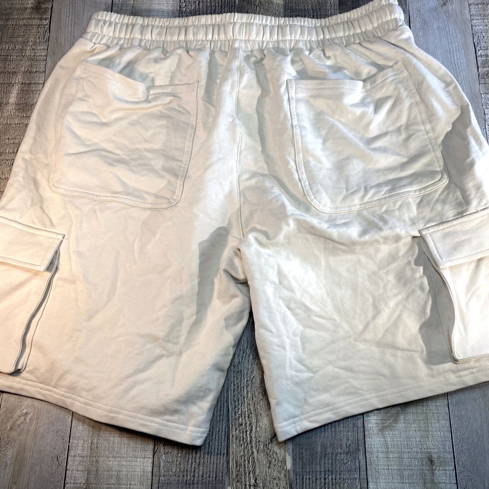 Vintage VINTAGE? (No) — Men Hood Couture UTILITY CARGO SHORTS V1 XL Ivory Men’s XL CARGO Shorts Size US 36 / EU 52 - 3 Thumbnail