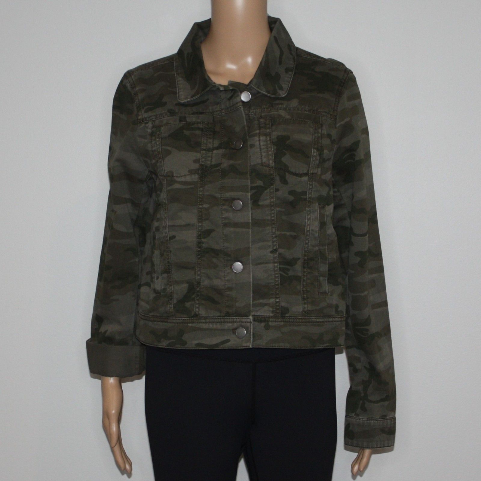 Loft Cropped Green Camo Print Twill Jacket in size Small MSRP $98 Size S / US 4 / IT 40 - 6 Thumbnail