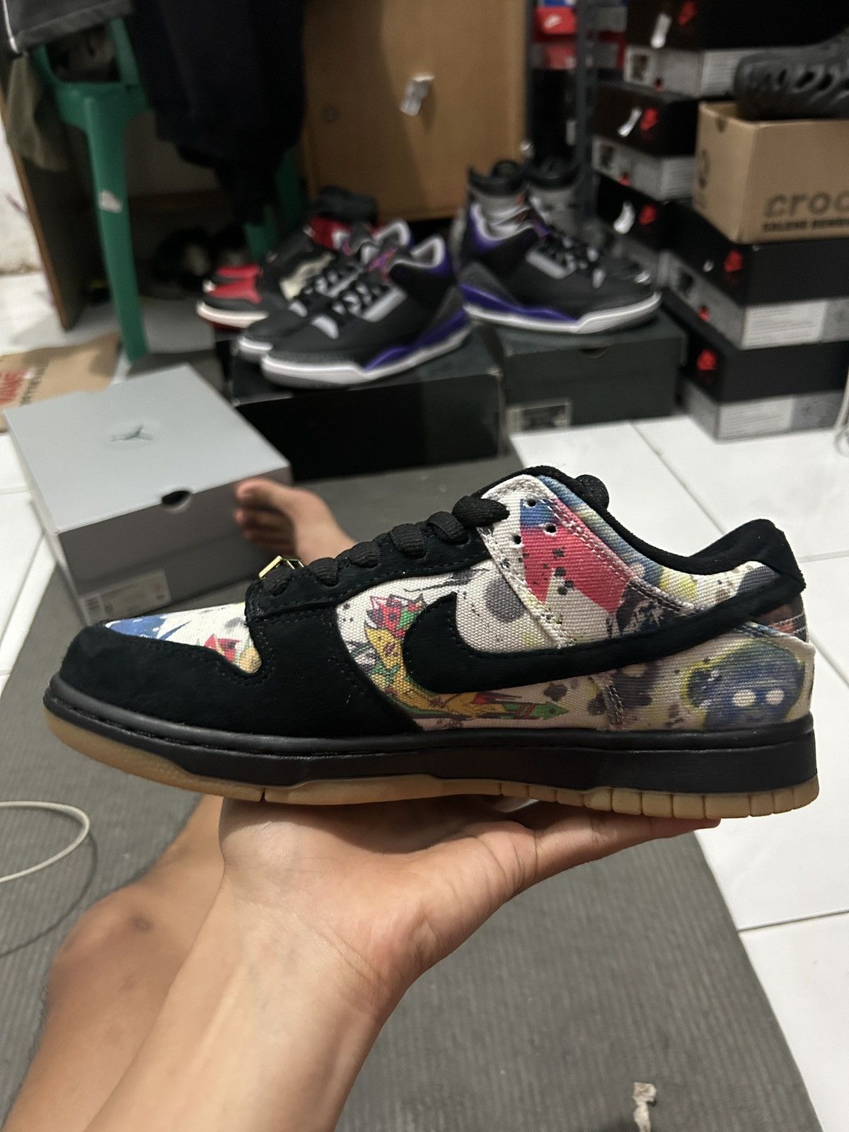 Nike × Supreme nike sb dunk low supreme rammellzee Size US 7 / EU 40 - 13 Thumbnail