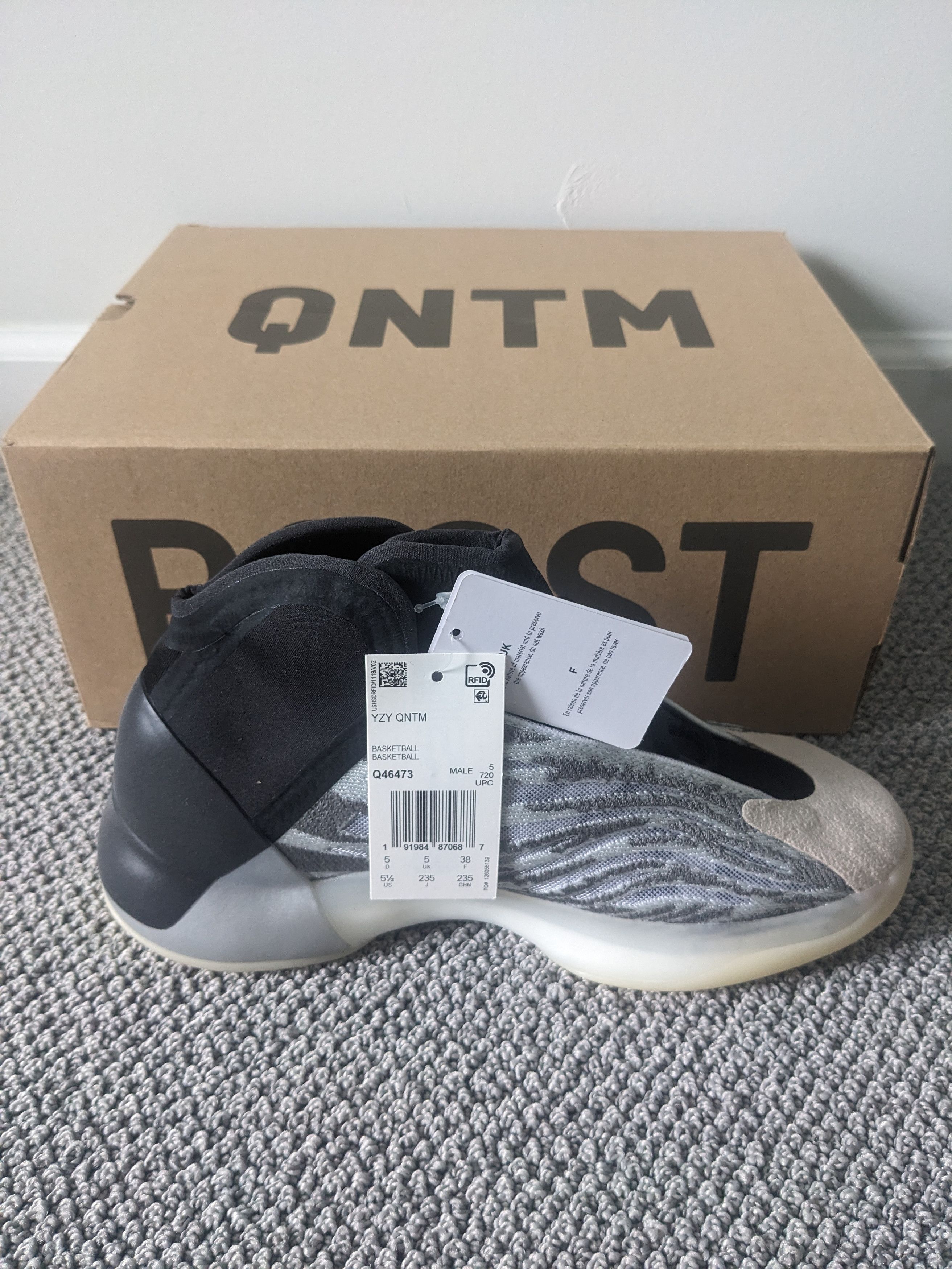 Adidas Yeezy QNTM BOOST LIFESTYLE MODEL Size US 5.5 / EU 38 - 11 Thumbnail