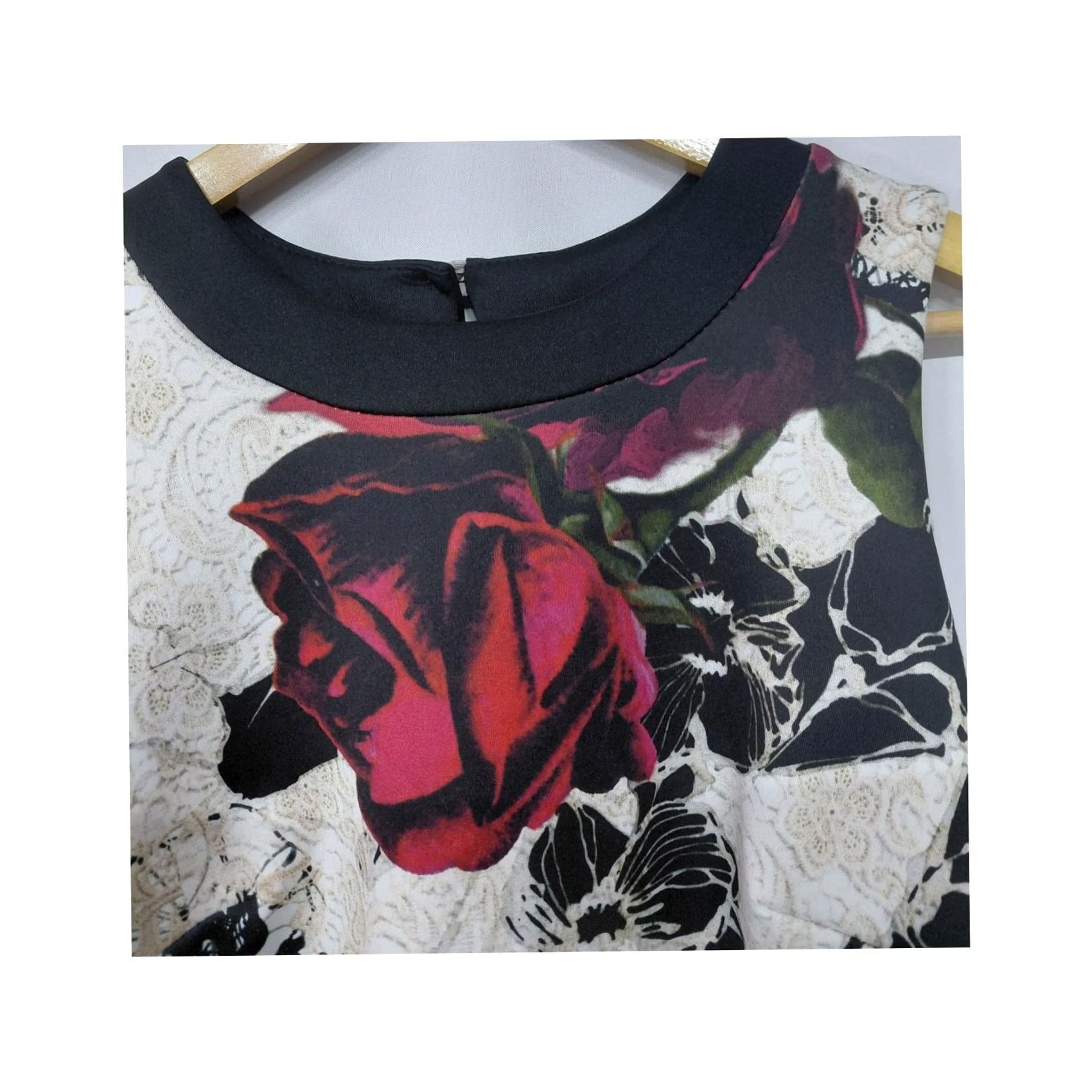 Vintage RINASCIMENTO Red Floral Sleeveless Dress - Italy Lightweight Size S Size S / US 4 / IT 40 - 4 Thumbnail