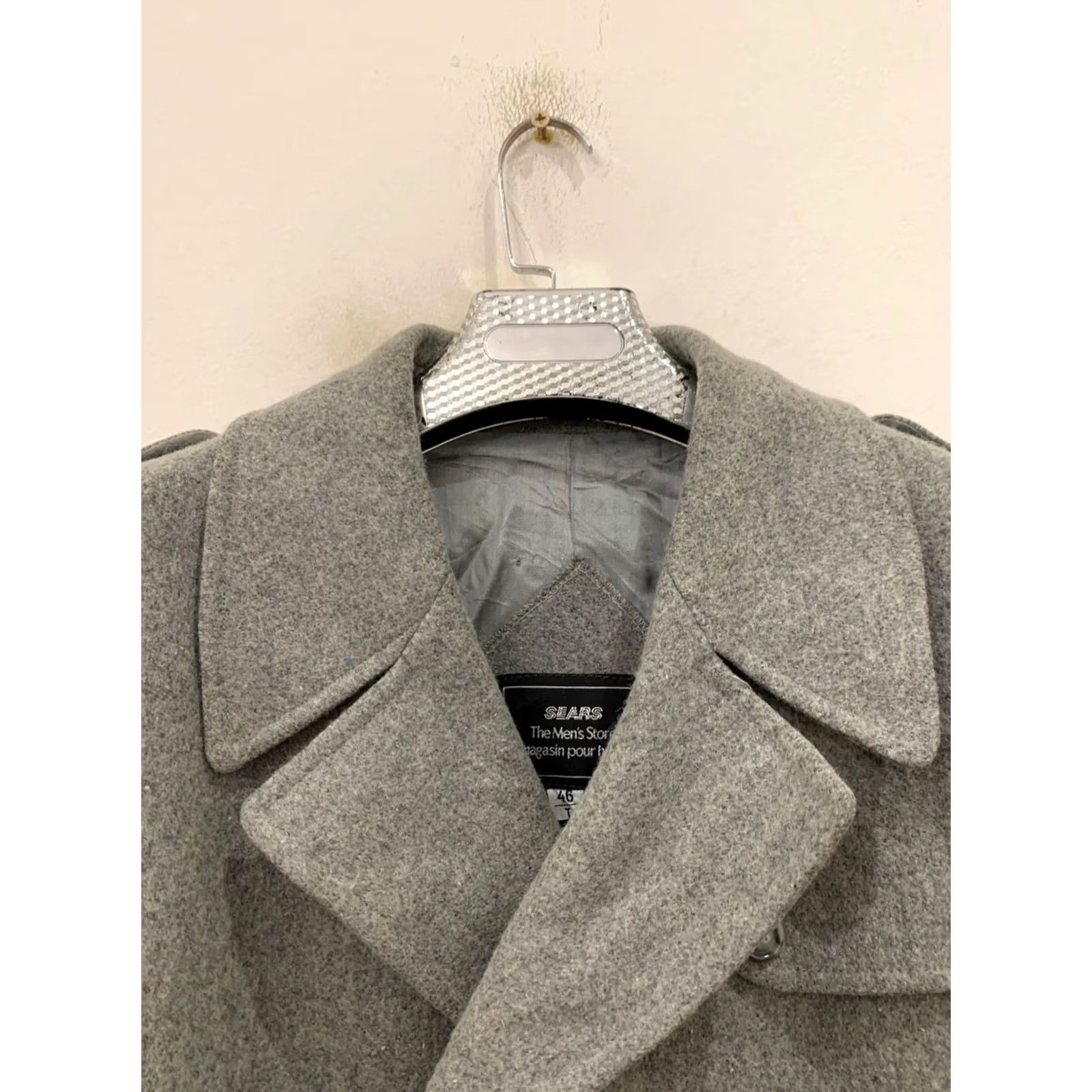 Vintage VINTAGE Bespoke Coat Adult 46L XL Gray Wool Double Breasted Belted Overcoat 1970s Italian Style Mens Size US S / EU 44-46 / 1 - 5 Thumbnail
