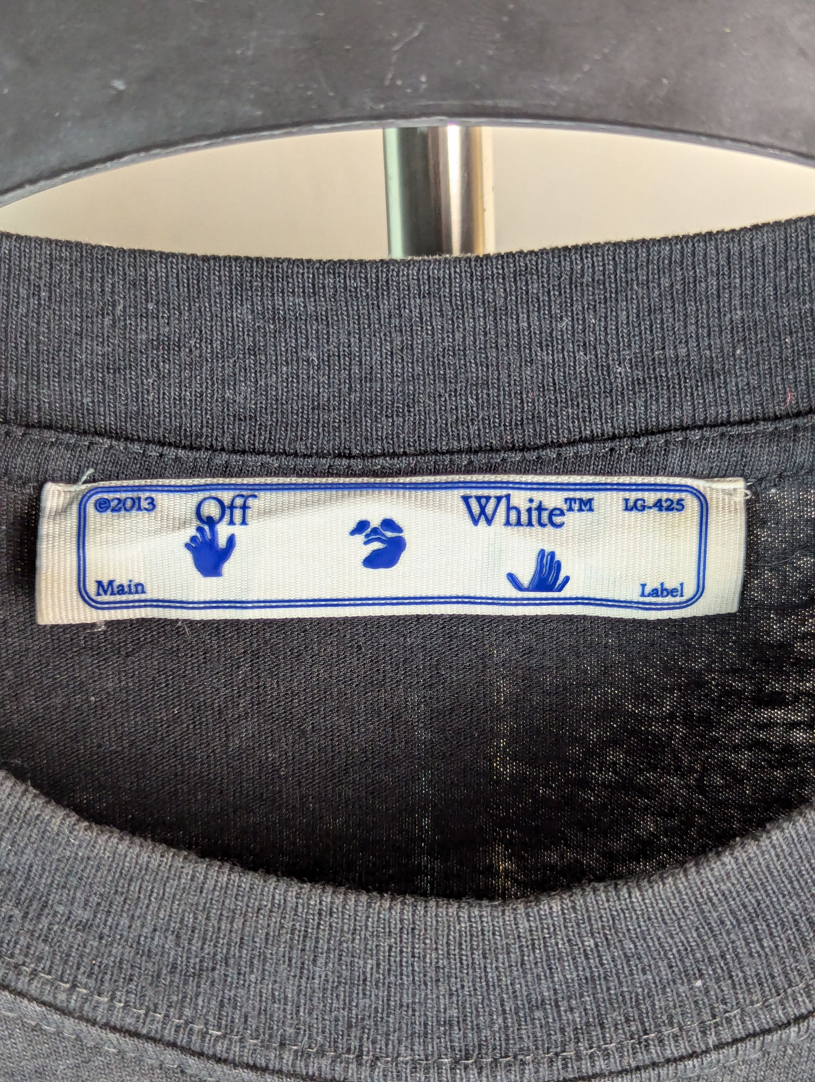 Off-White Off White Caravaggio T Black Xs Oversized Size US S / EU 44-46 / 1 - 6 Thumbnail