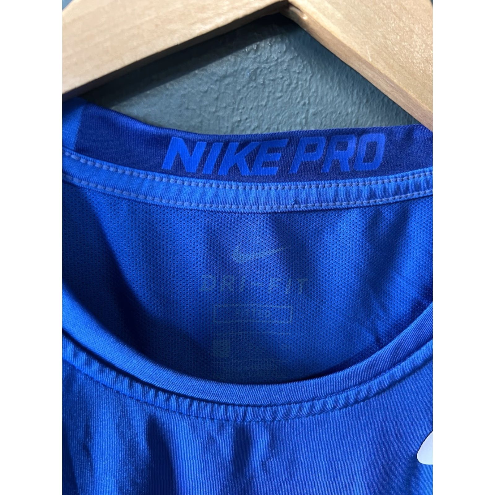 Nike Nike Pro T-Shirt Short Sleeve Mens Small Blue Athletic Pullover Shirt Sports Activewear Size S Size US S / EU 44-46 / 1 - 3 Thumbnail