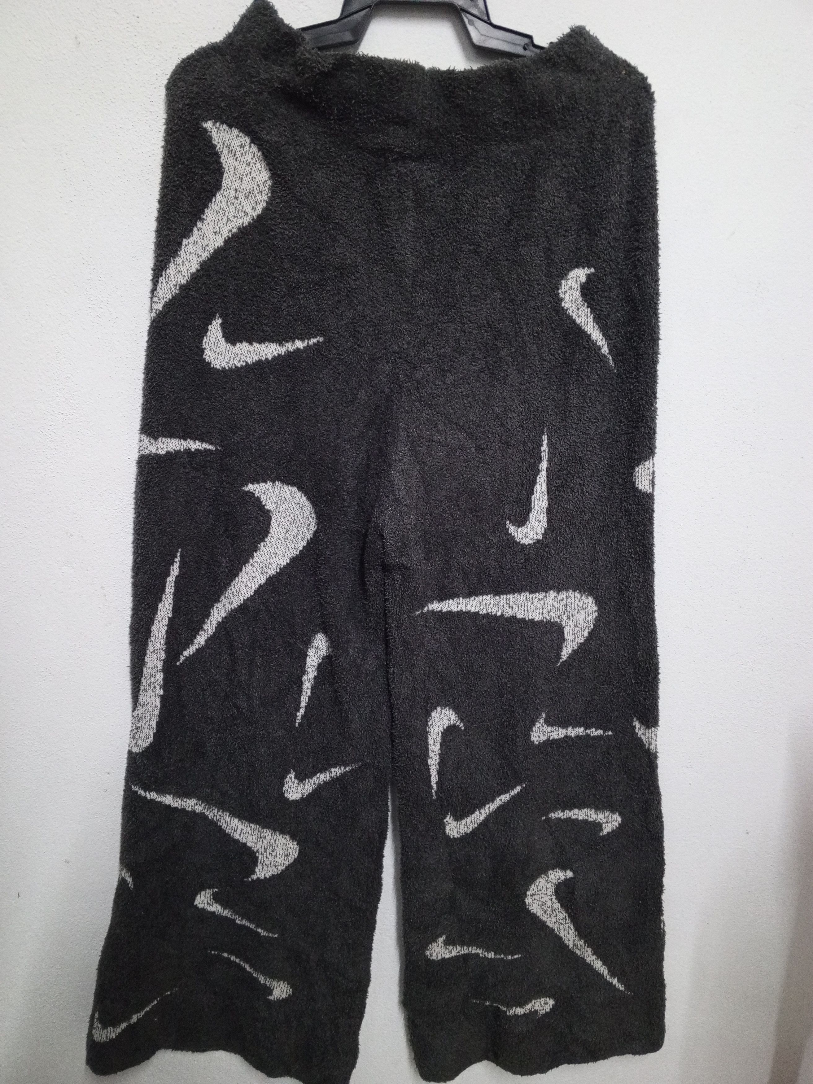 Nike Nike buggy Phoenix Cozy Boucle Knit Pants Women's Ash Grey Size 40" / US 18 - 8 Thumbnail