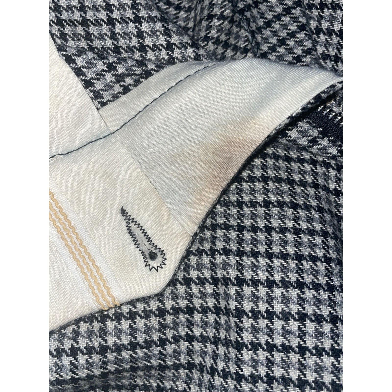 John Weitz John Weitz Men’s Pants 36in waist 43in length 31in inseam Size US 36 / EU 52 - 6 Thumbnail