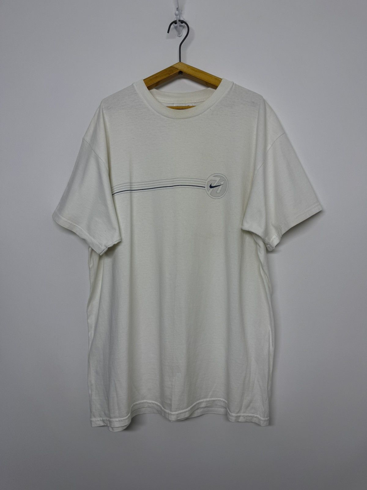 Nike Vintage Nike Y2k t shirt swoosh logo 00’s Size US L / EU 52-54 / 3 - 3 Thumbnail