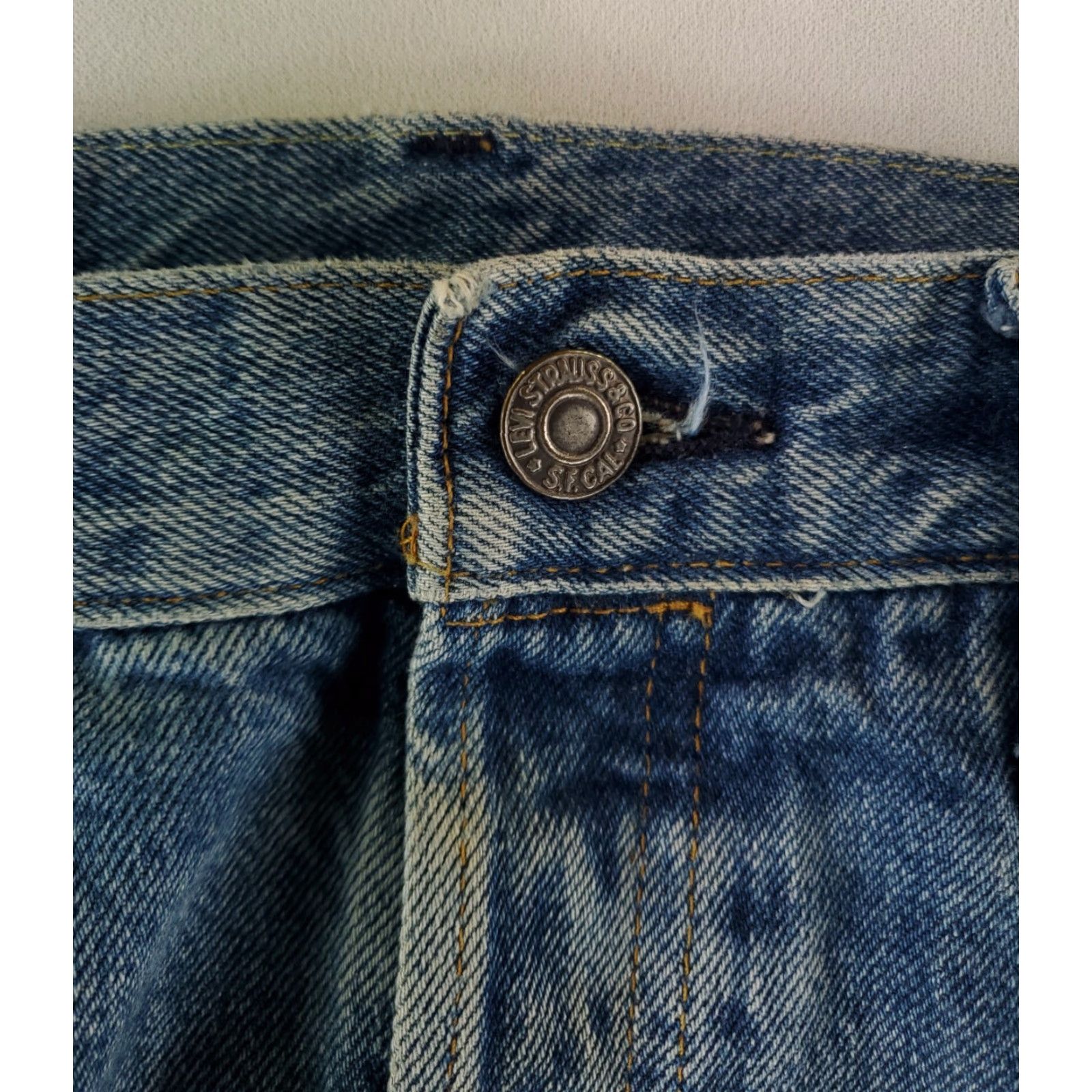 Levi's VINTAGE Levi's 501xx Jeans LVC Selvedge Blue Distressed Mens 34x34 Jeans 34 Blue 501xx 501 LVC Distressed Straight Men Size US 34 / EU 50 - 3 Thumbnail