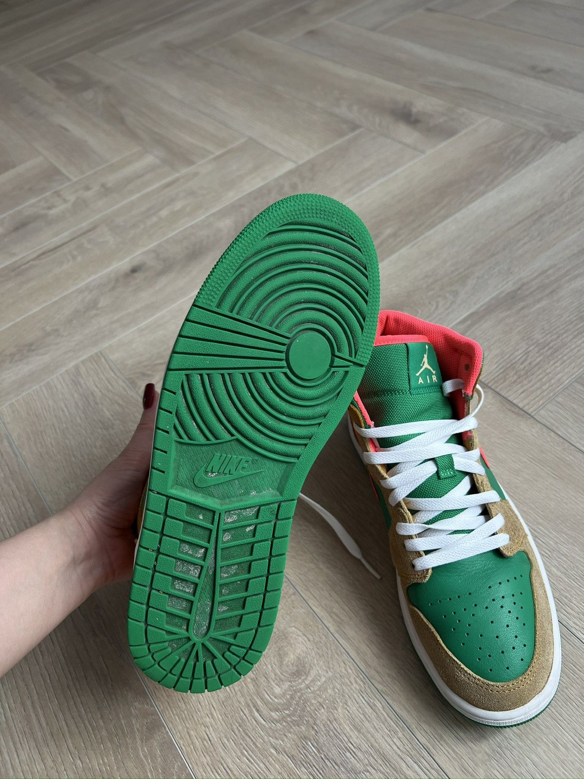 Nike Air Jordan 1 Mid SE "Wheat Watermelon" Size US 9 / EU 42 - 7 Thumbnail