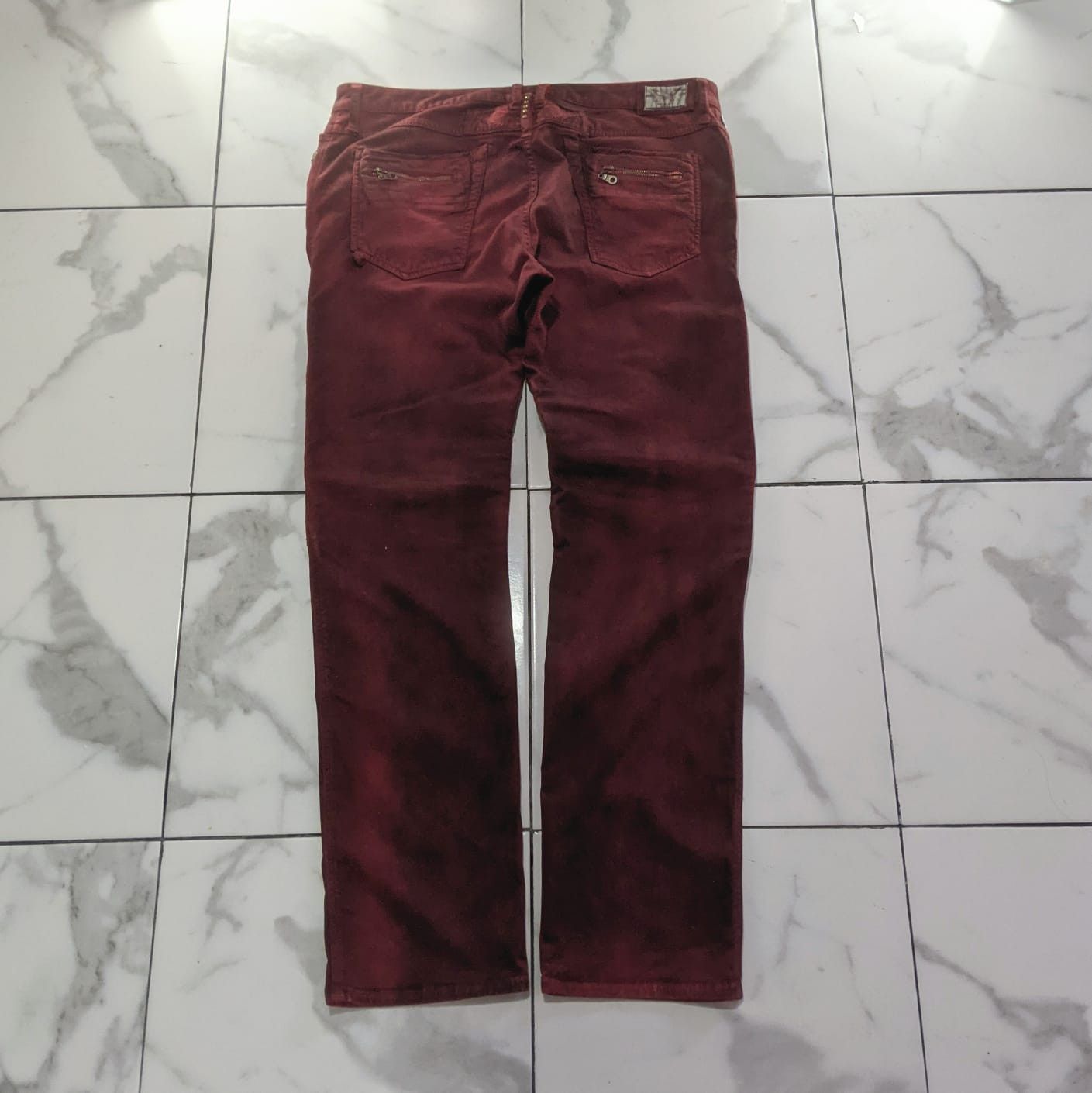 Red Robin Jeans size 40 buy