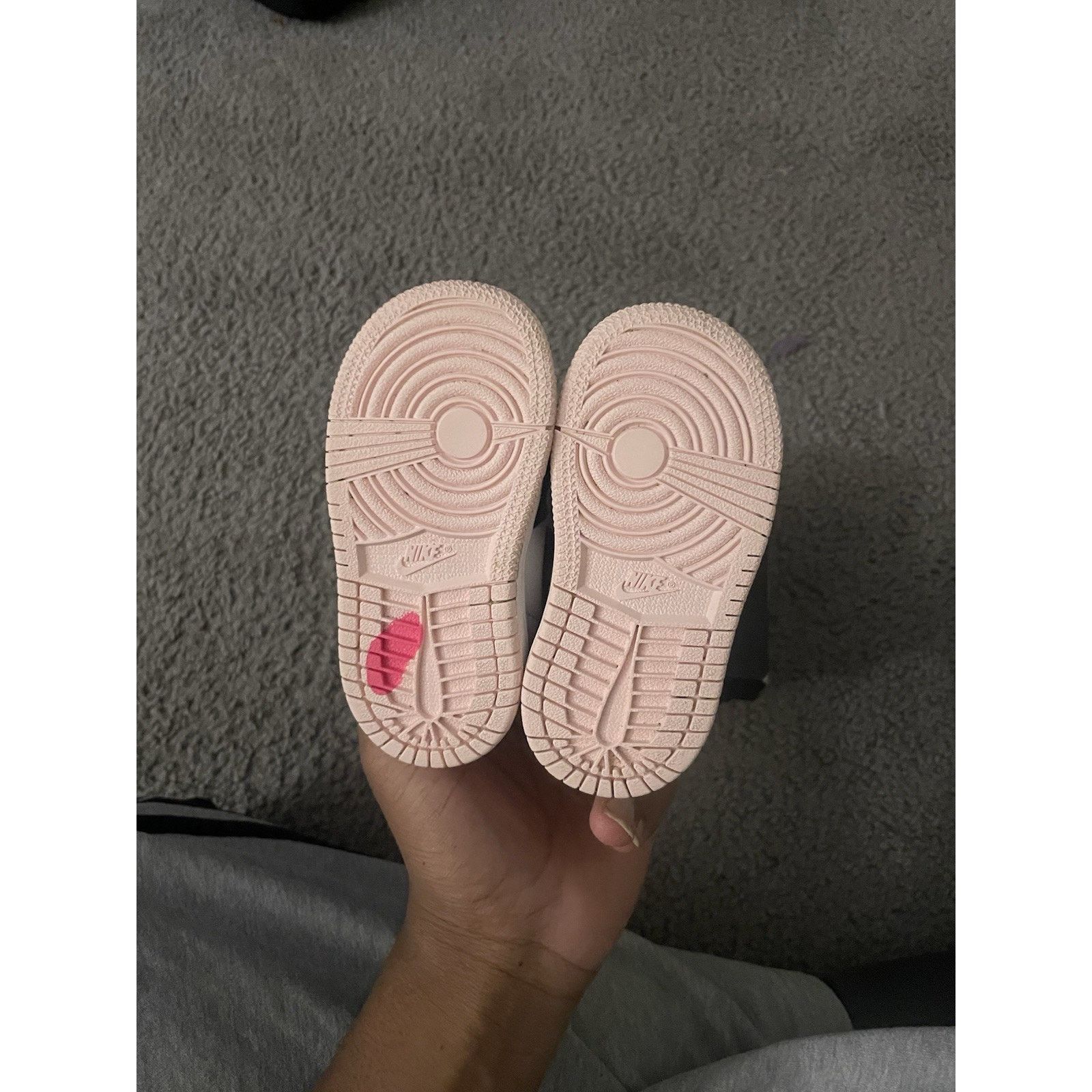 Nike Size 5c-Nike Air Jordan 1 OG (TD) Atmosphere “Bubble Gum” Size US 5 / EU 37 - 5 Thumbnail