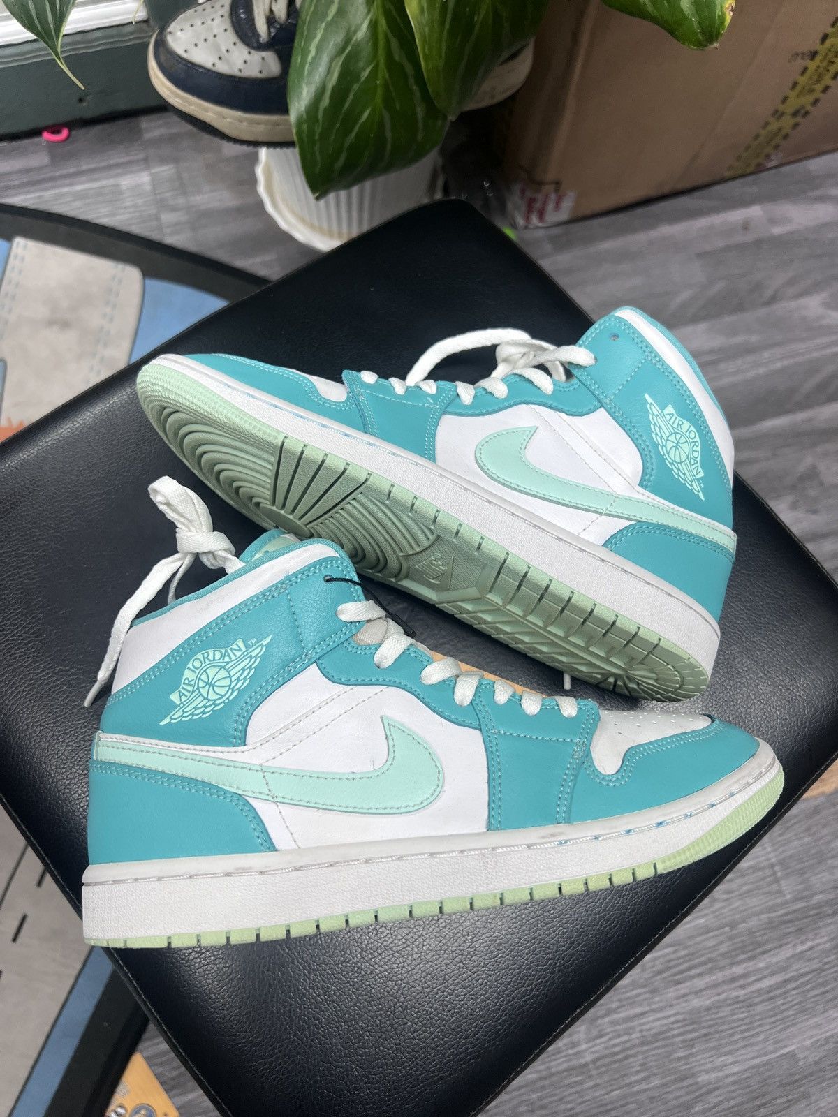 Jordan Brand Jordan 1 Mid WMN Washed Teal DV2229-300 Size US 8 / IT 38 - 1 Thumbnail