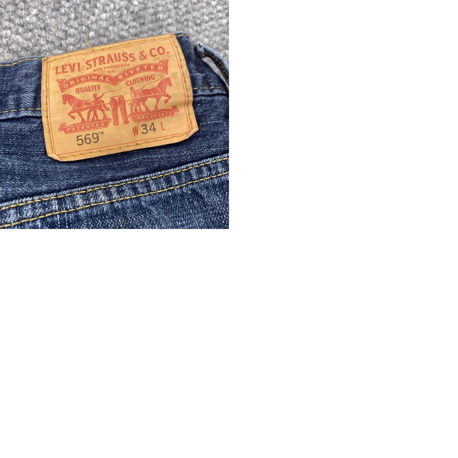Levi's Levi's 569 Shorts Mens 34 Blue Denim Loose Fit 11 Inseam 5 Pocket Distressed Bermuda Mens Casual Shorts Distressed Size US 34 / EU 50 - 9 Thumbnail