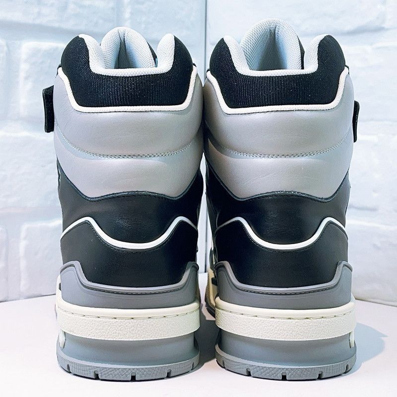 Louis Vuitton Louis Vuitton Trainer High-Top Fashion Sneakers for Men -25 Size US 8 / EU 41 - 3 Thumbnail