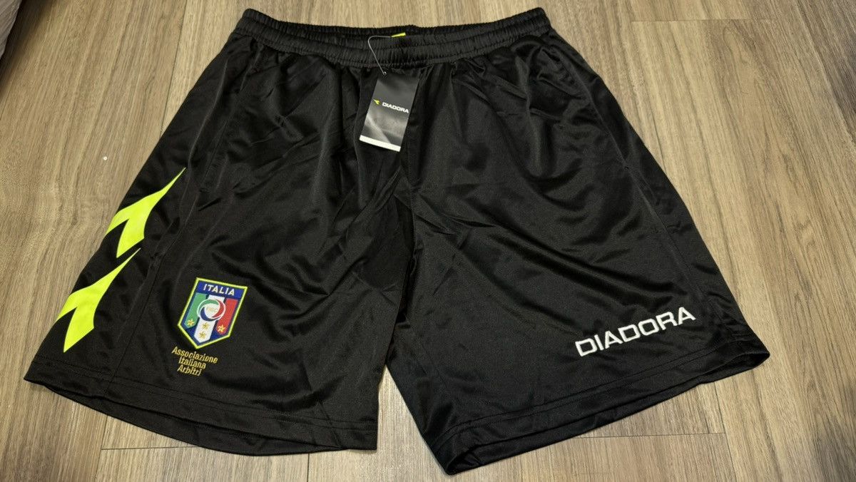 Diadora Italy Seria A referee short (Bnwt) Size US 33 - 1 Thumbnail