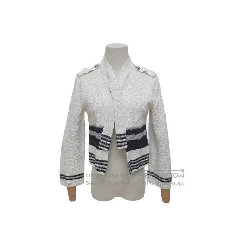 Chanel Chanel White Cardigan for Women . Size XS / US 0-2 / IT 36-38 - 1 Thumbnail
