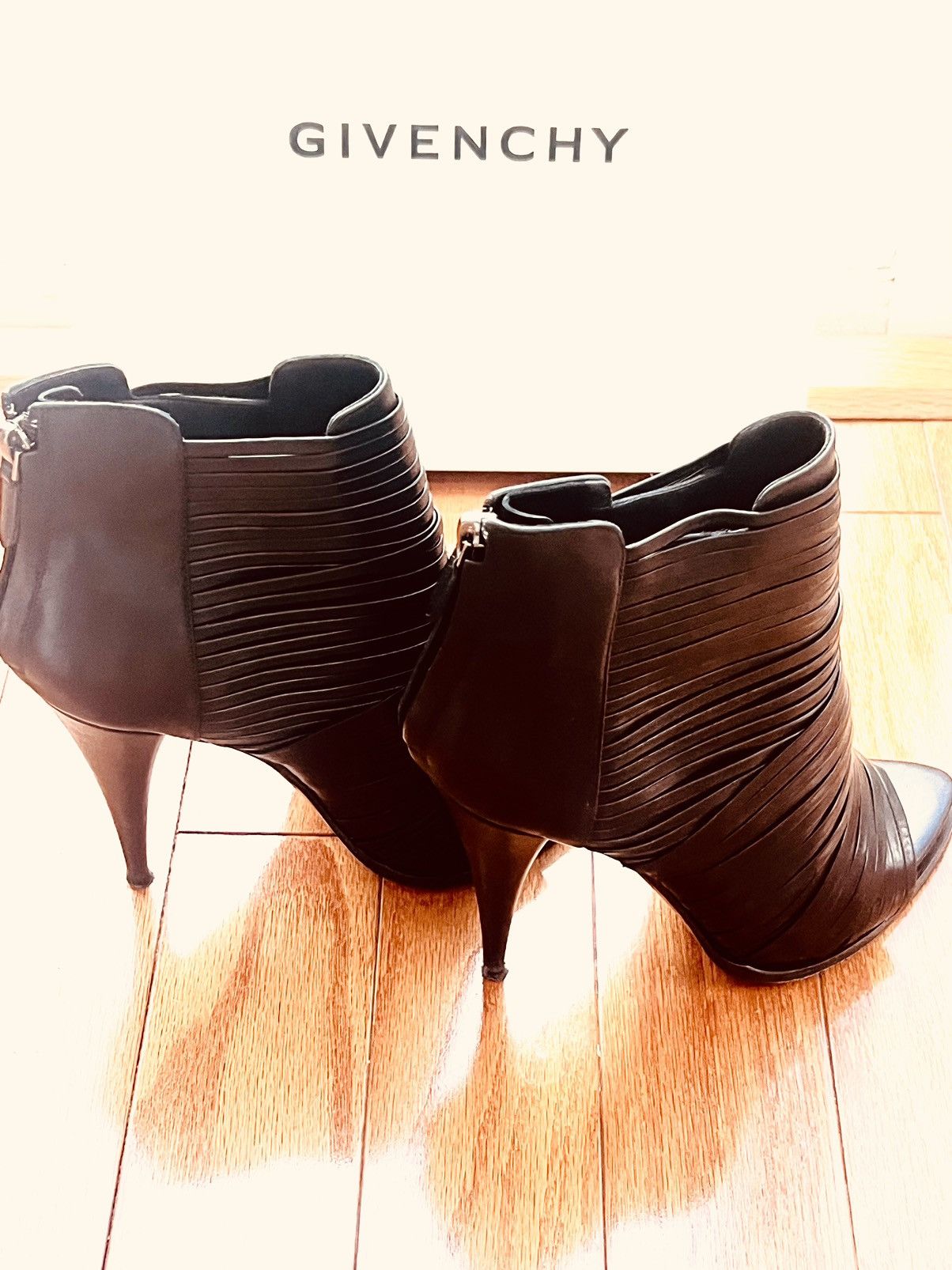 Givenchy Givenchy ankle boots Size US 6 / IT 36 - 2 Thumbnail